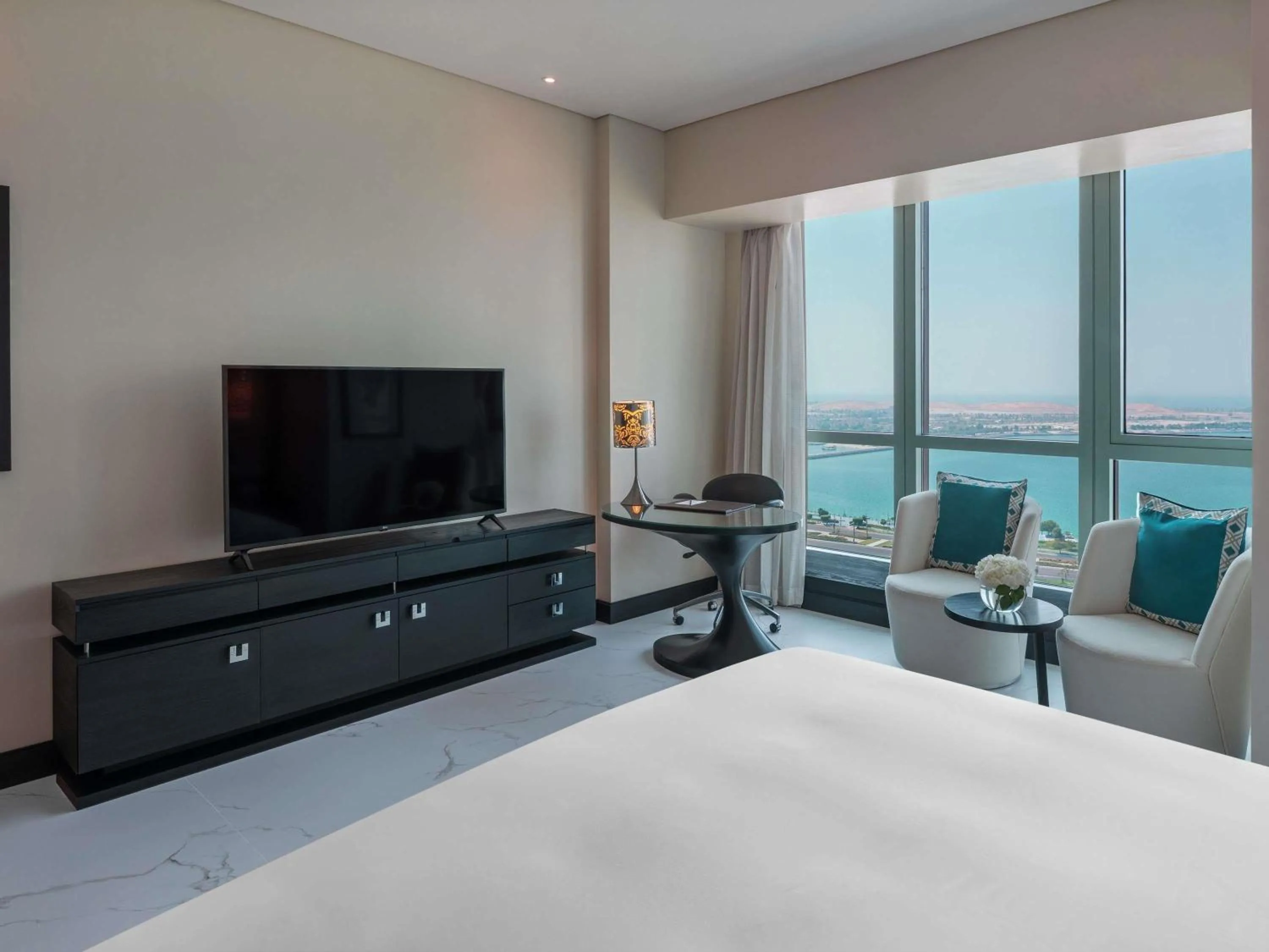 Bedroom, Bed in Sofitel Abu Dhabi Corniche