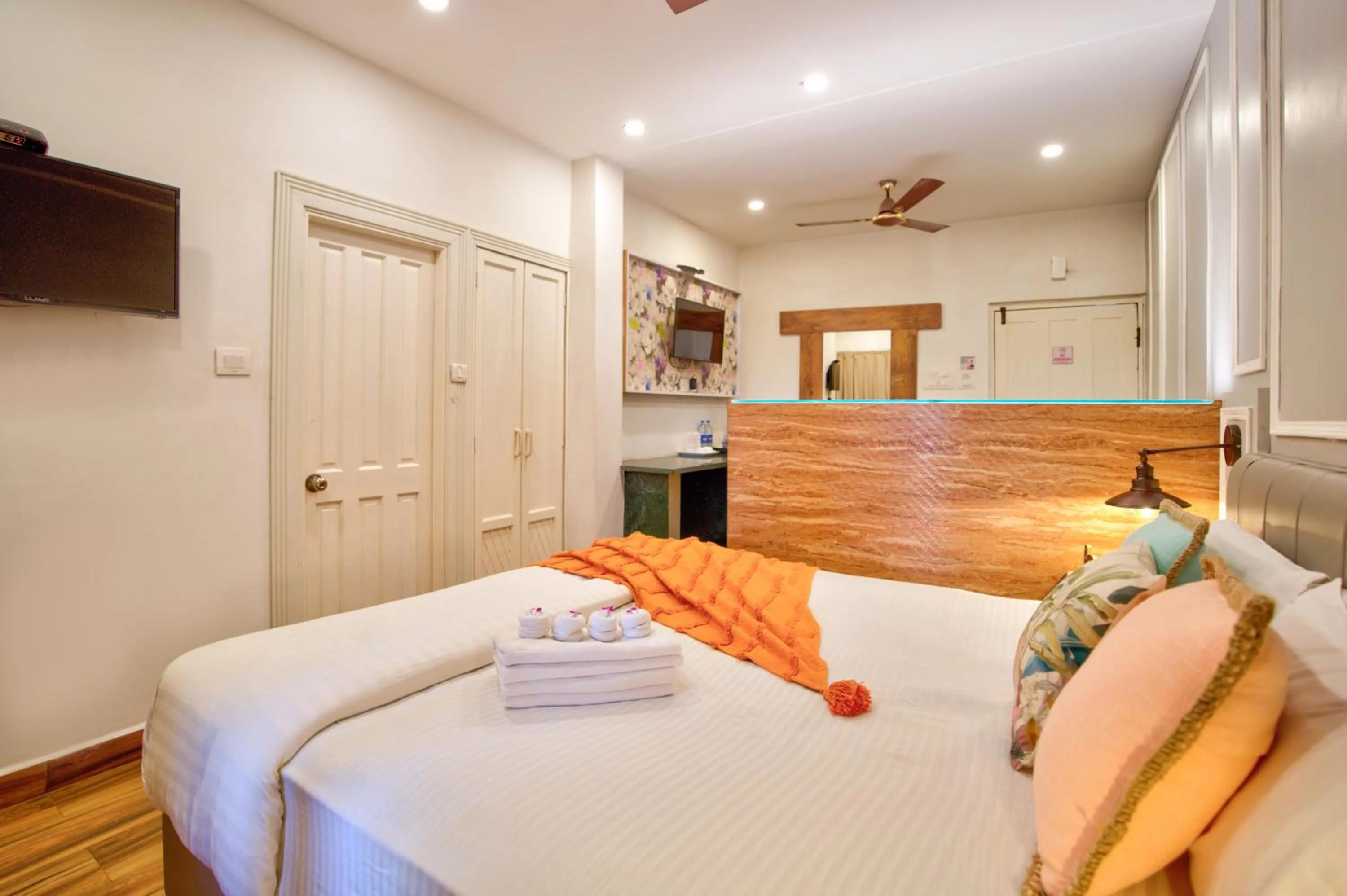 Bed in Lemonmint Svelton Manor