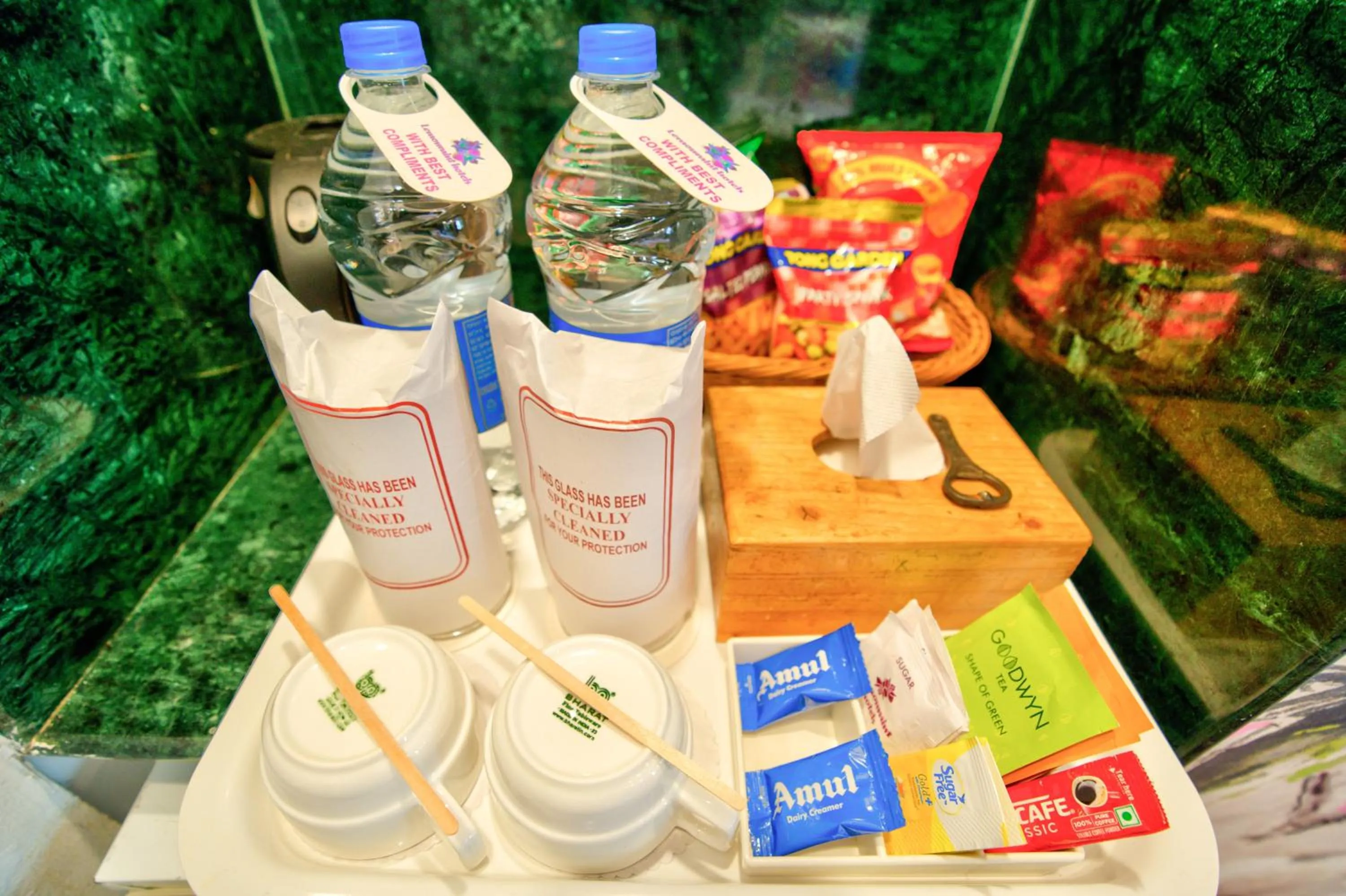 Lemonmint Svelton Manor