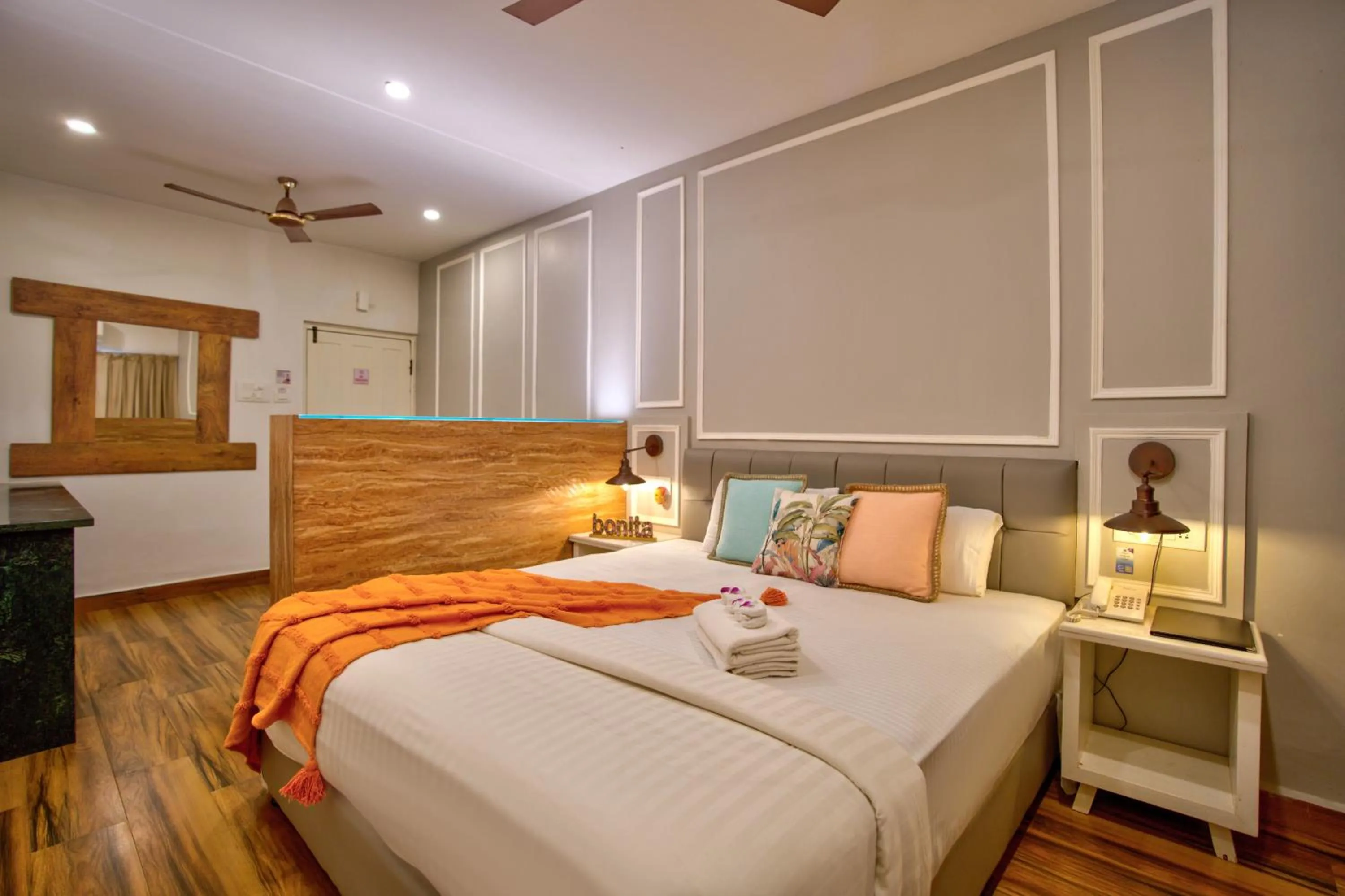 Bed in Lemonmint Svelton Manor