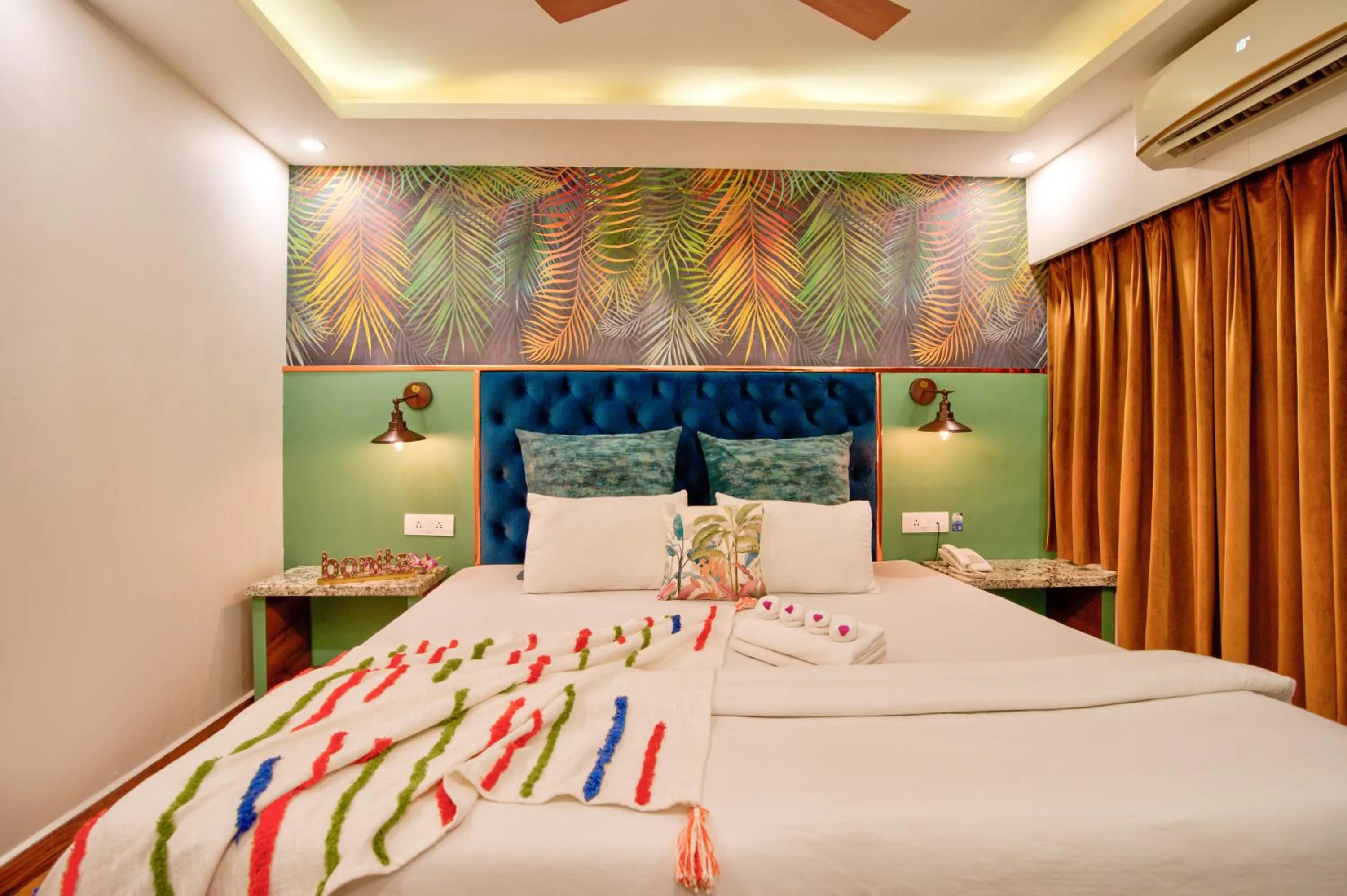 Bed in Lemonmint Svelton Manor