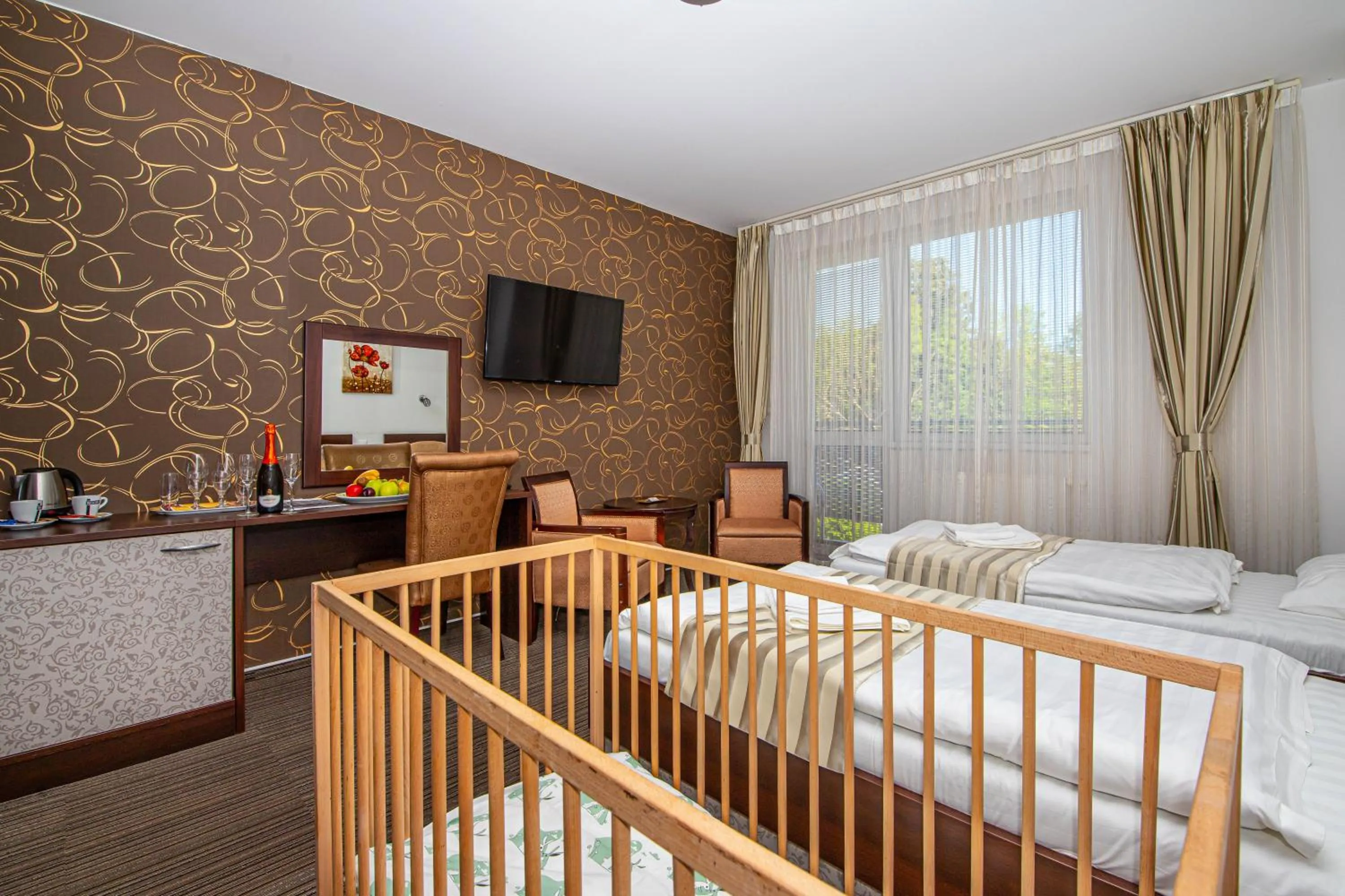 TV and multimedia, Bed in Hotel Sun