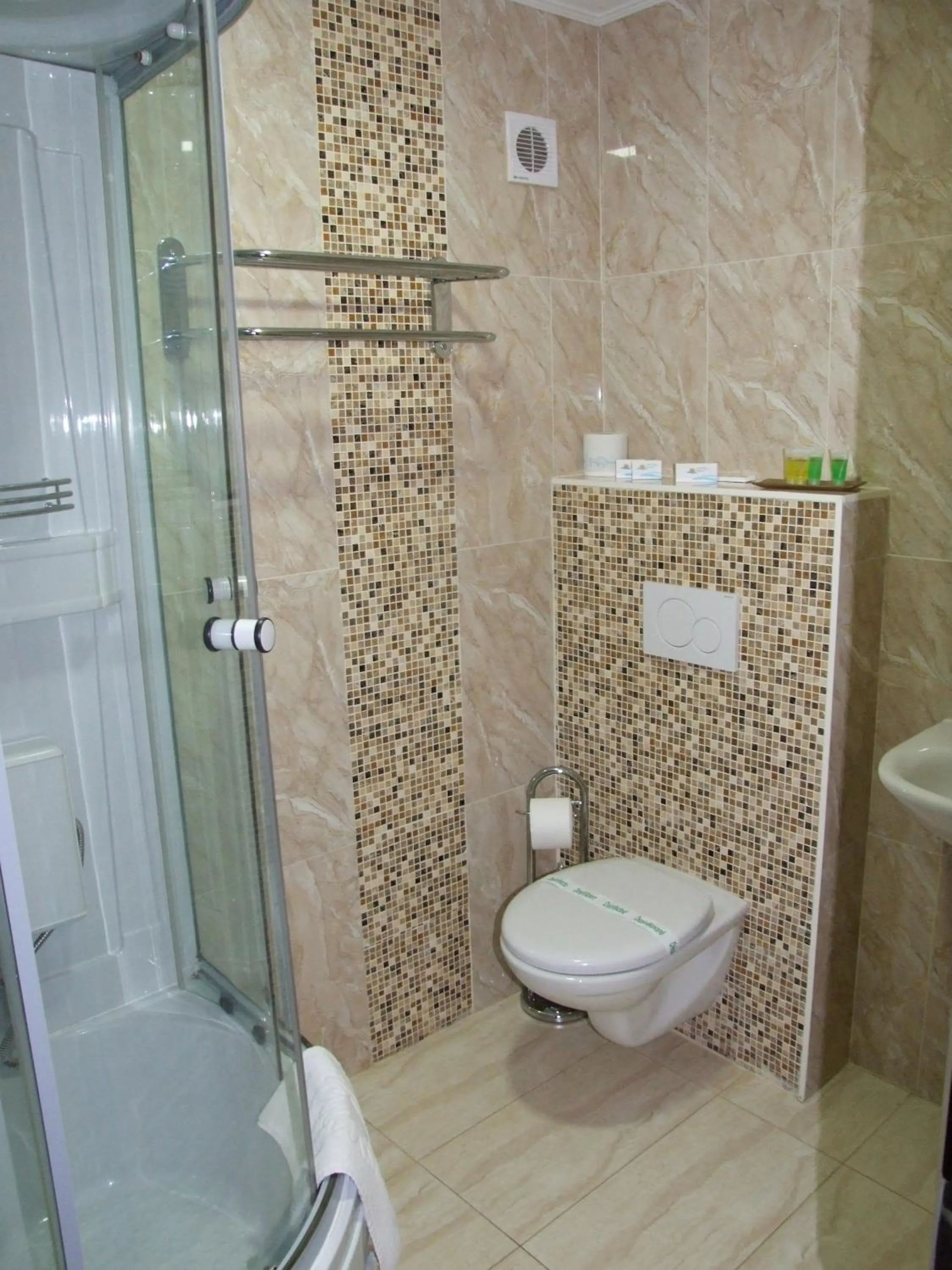 Bathroom in Hotel Sun