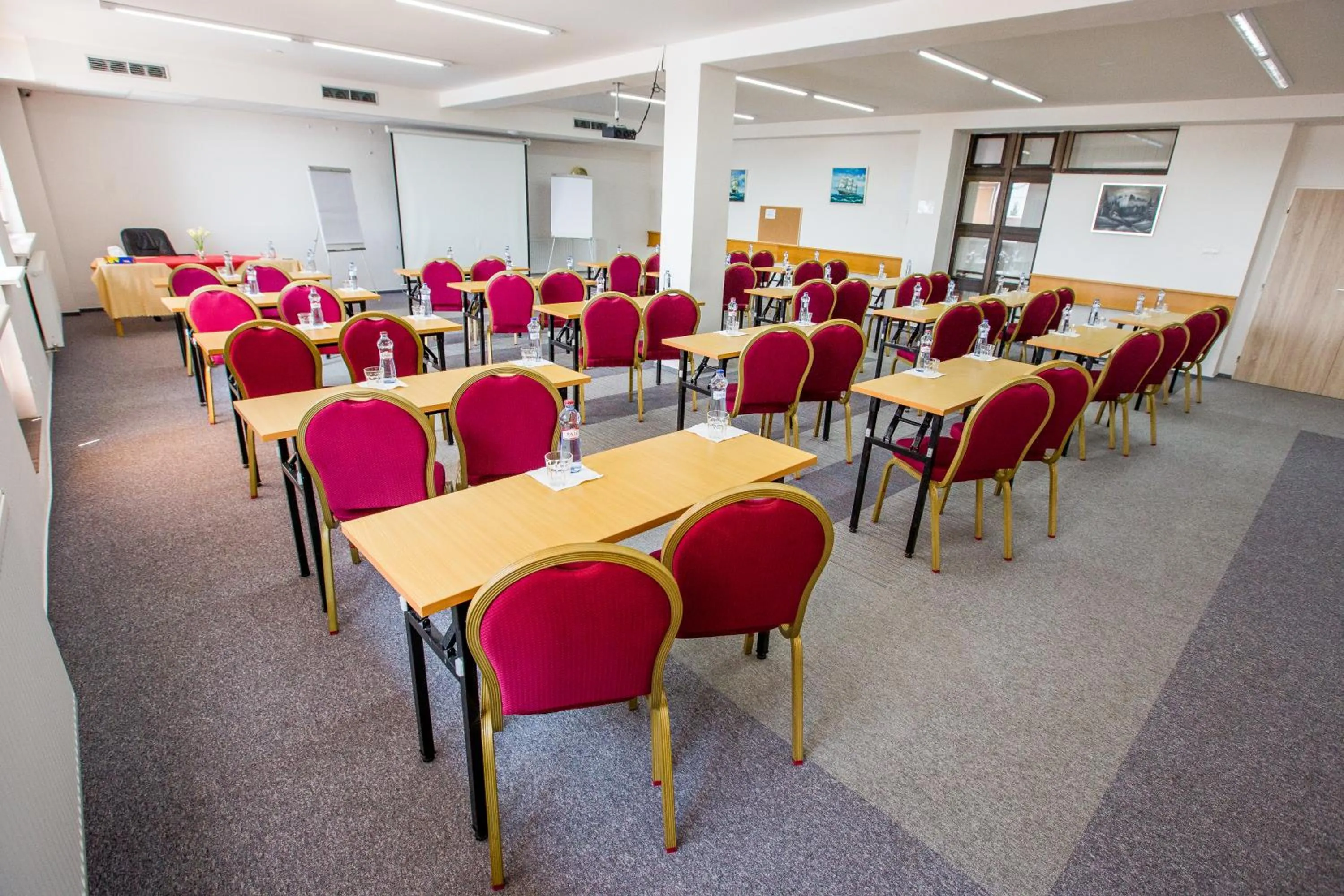 Business facilities in Hotel Sun