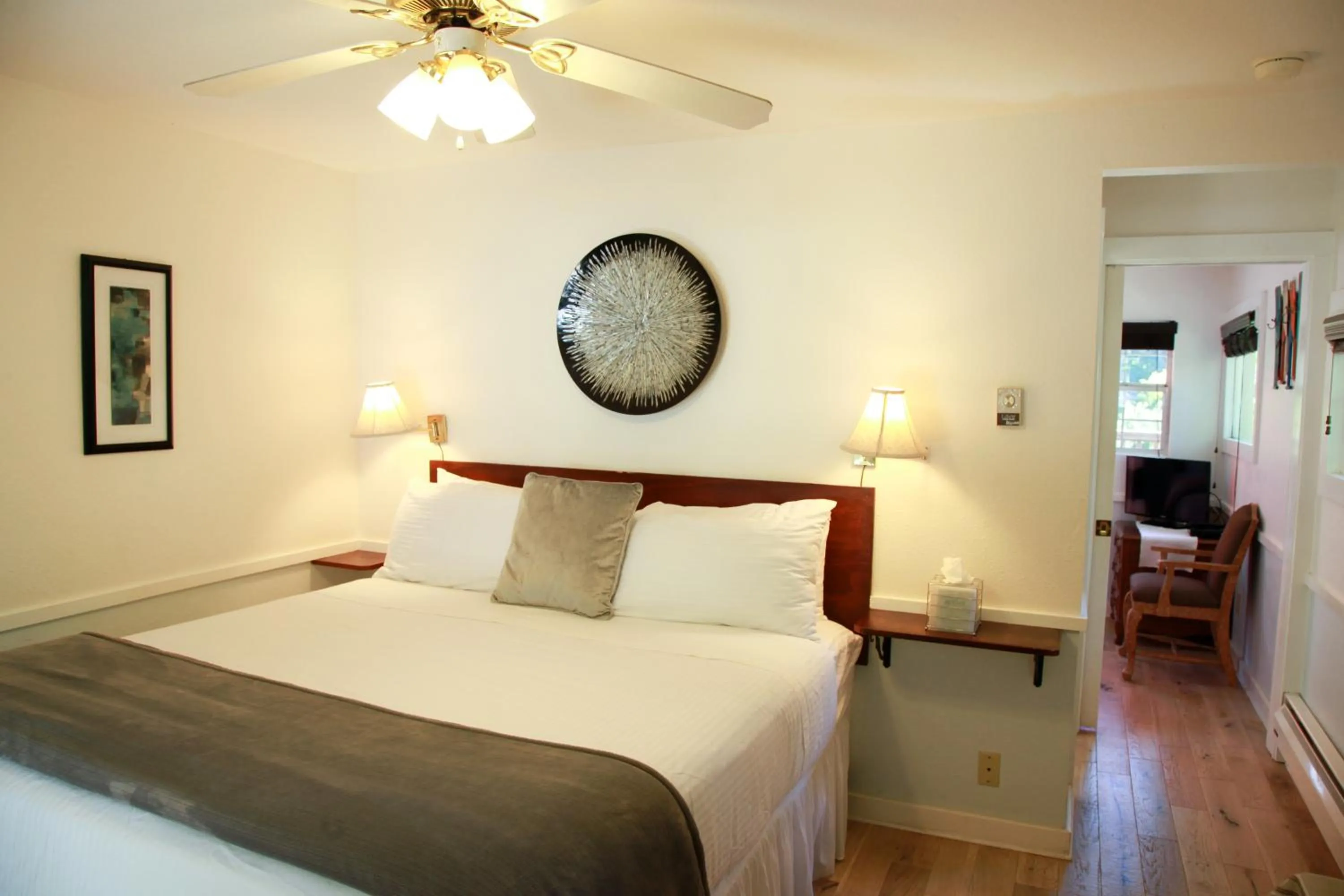 Bedroom, Bed in Inn on the Russian River