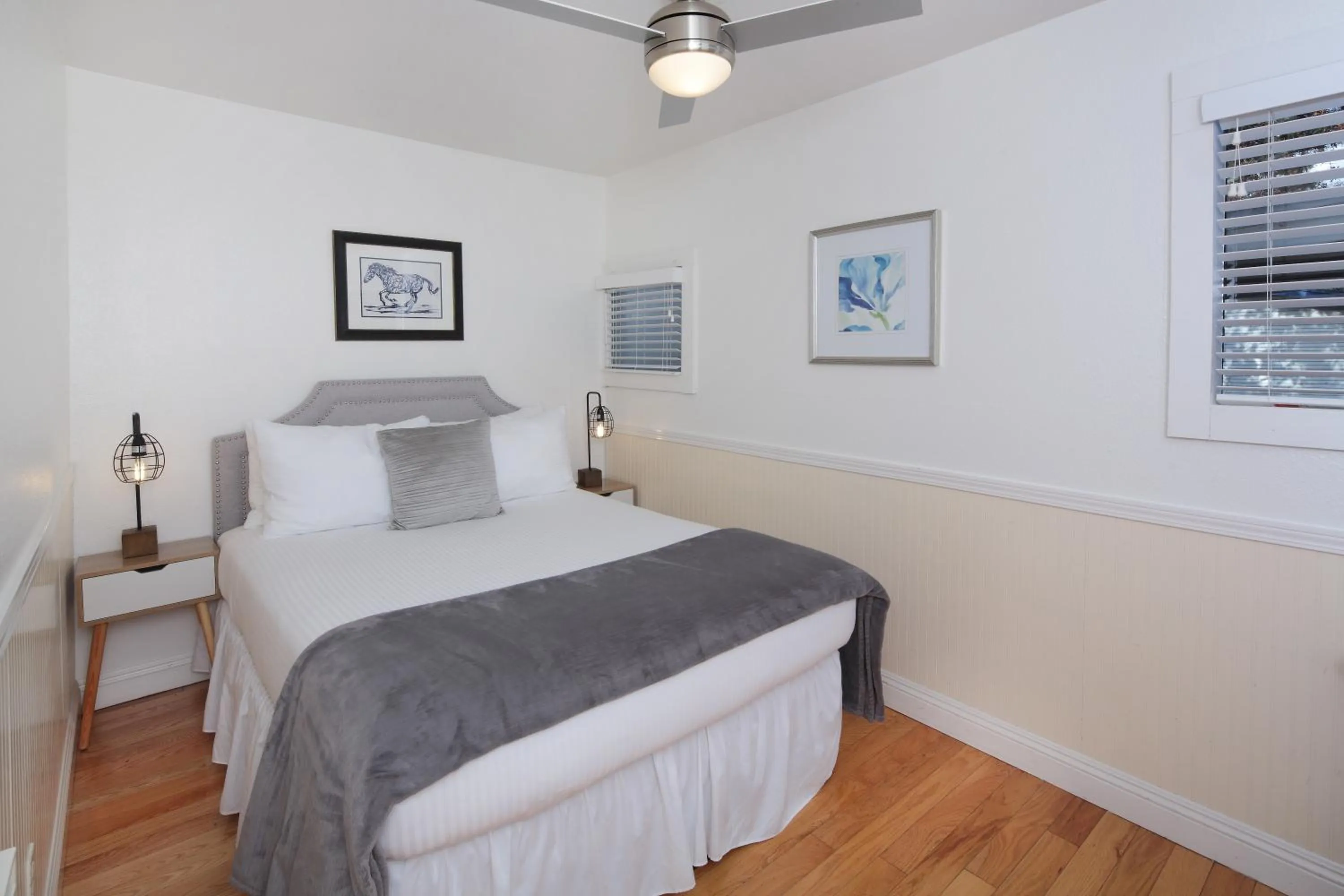 Bedroom, Bed in Inn on the Russian River