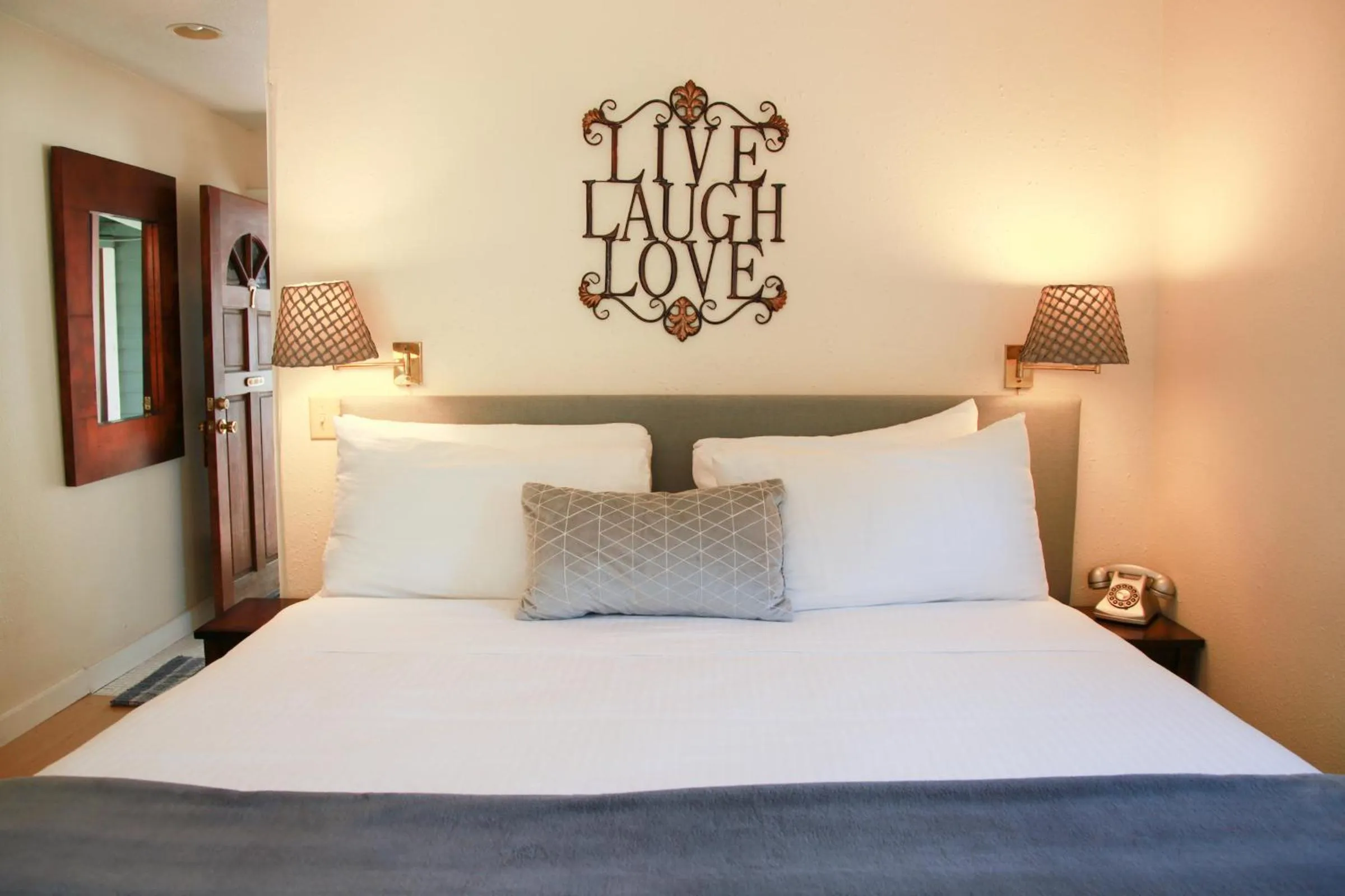 Bed in Inn on the Russian River