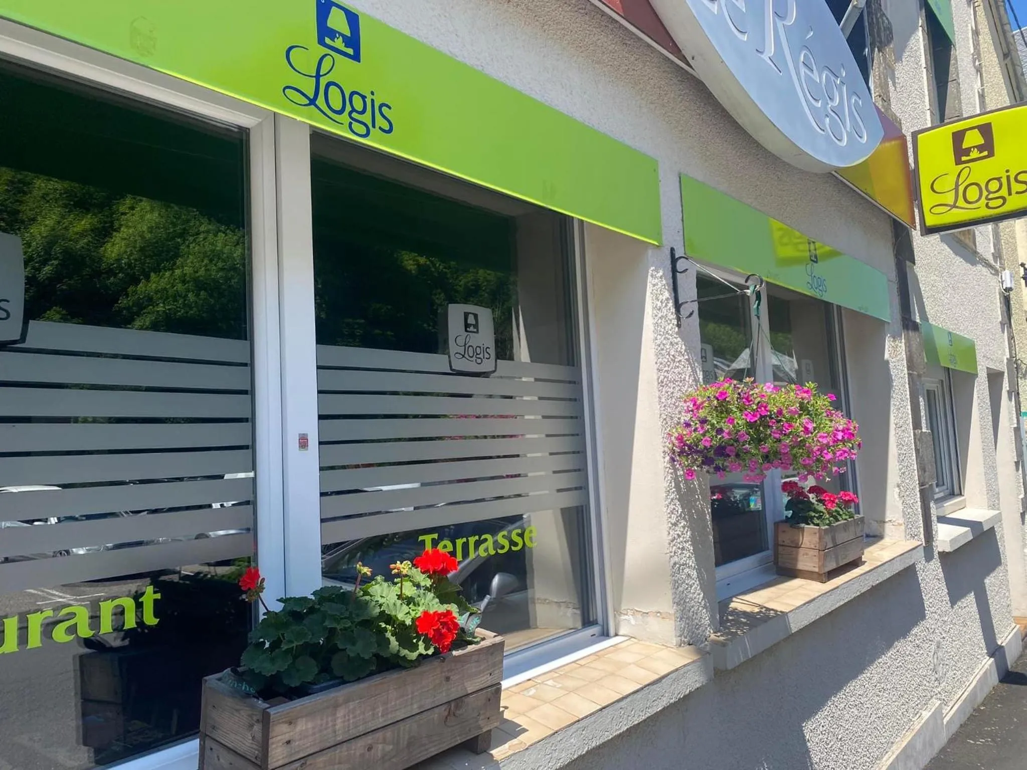 Logis Hôtel le Regis