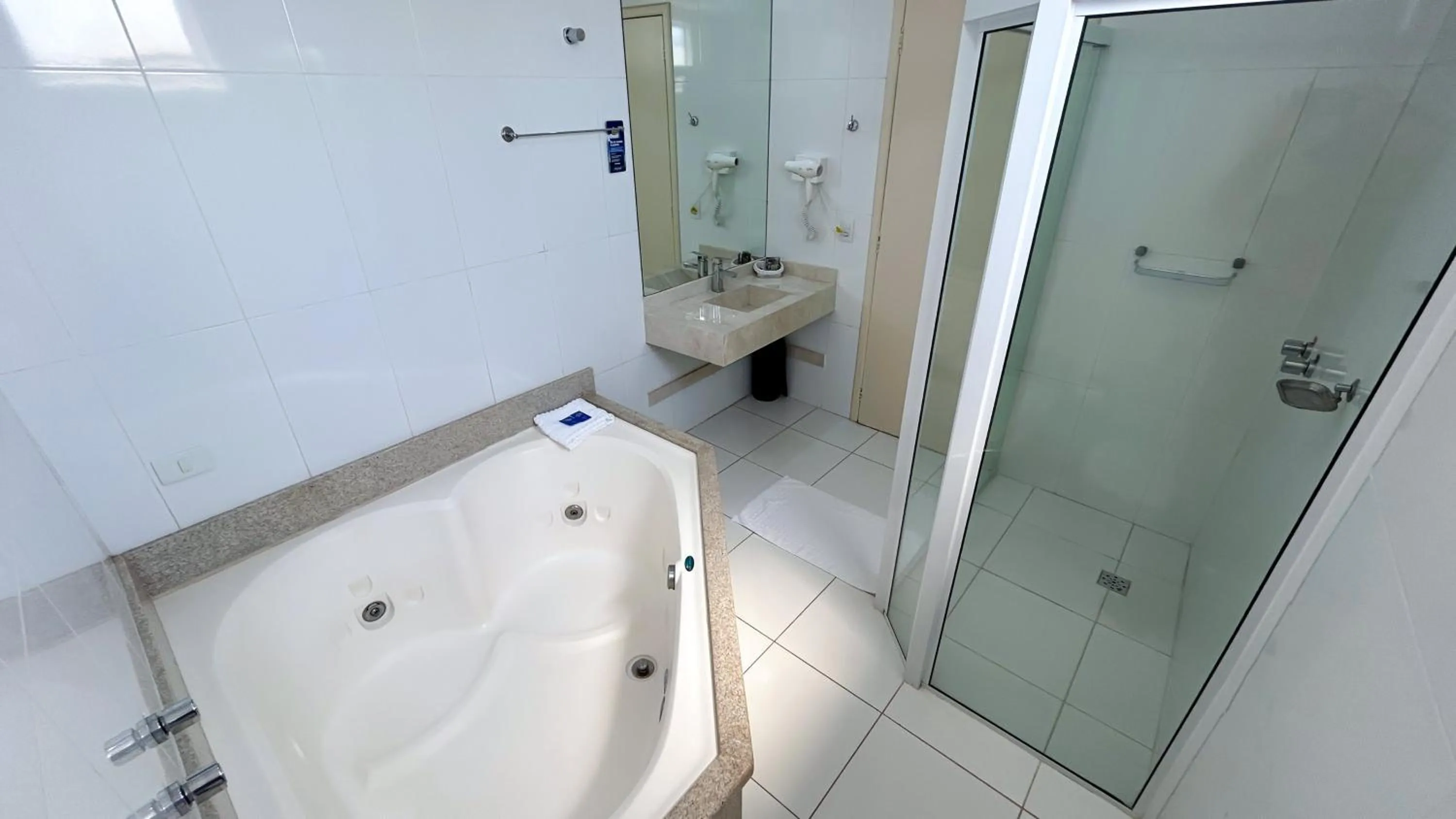 Hot Tub in Pietro Angelo Hotel