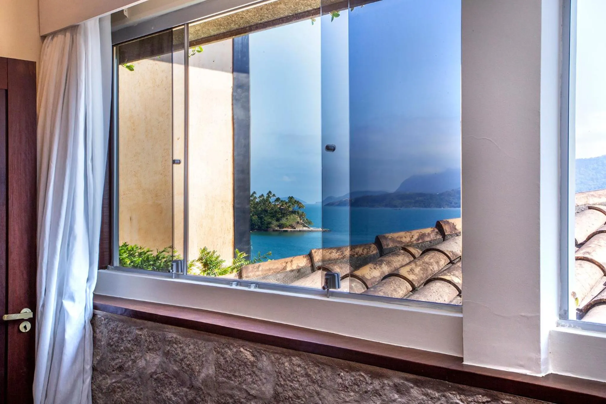 Sea view in Barra do Piuva Porto Hotel