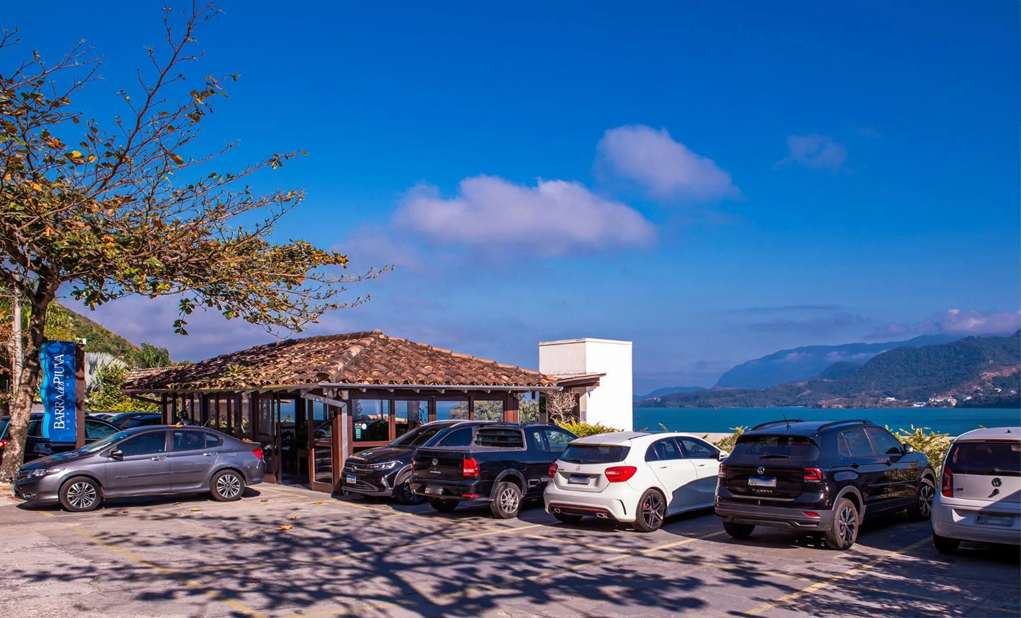 Parking in Barra do Piuva Porto Hotel