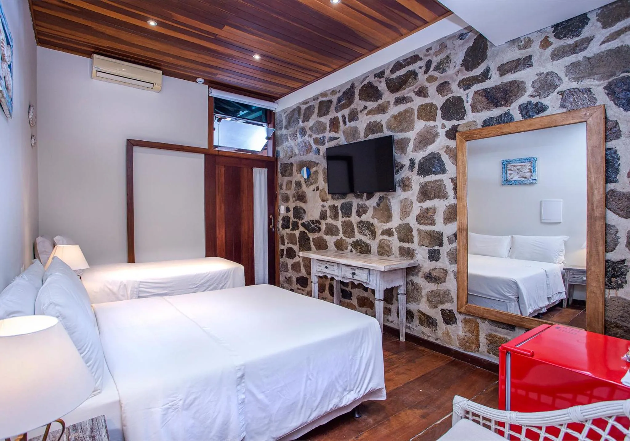 Photo of the whole room, Bed in Barra do Piuva Porto Hotel