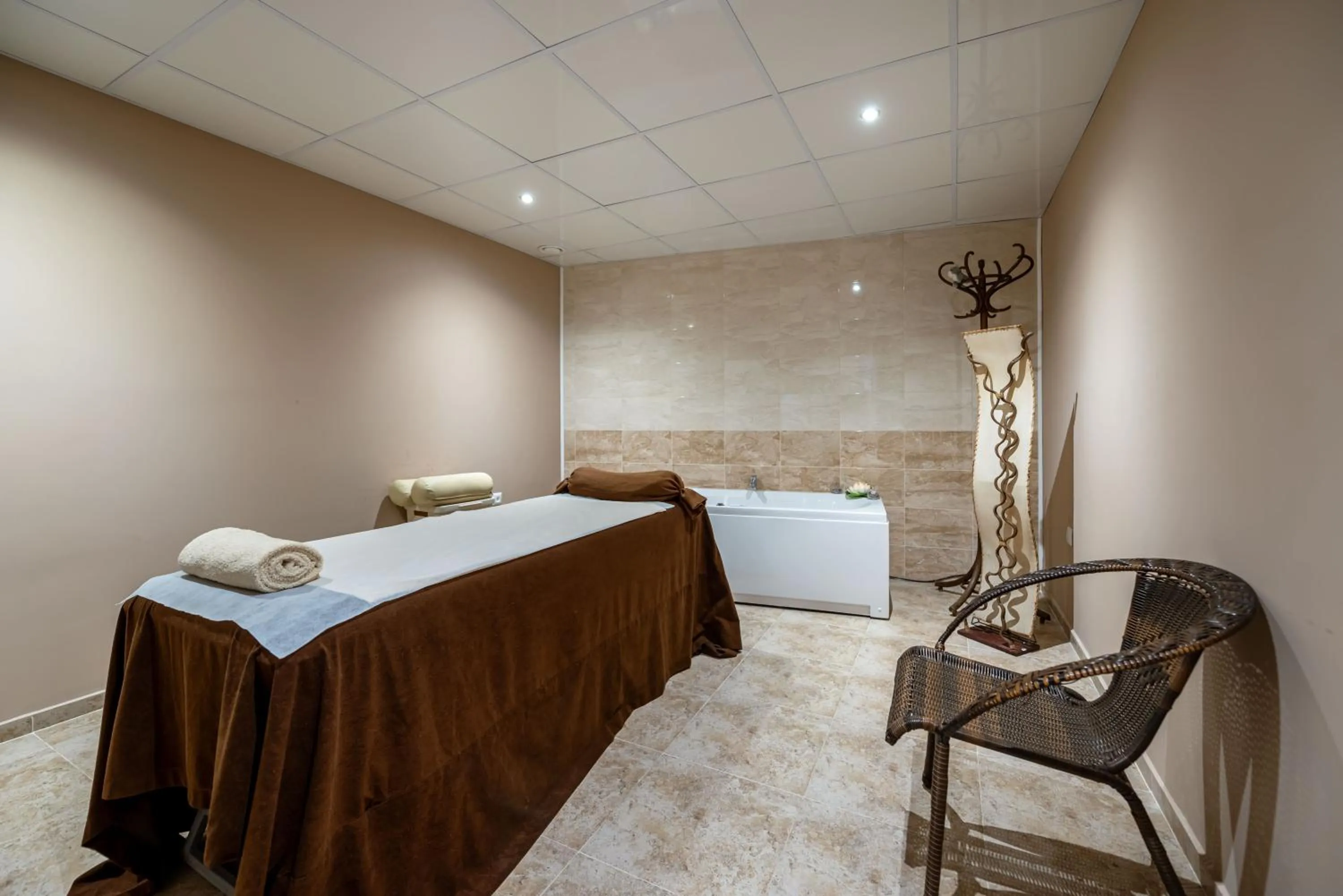 Bed in Aphrodite Beach Hotel