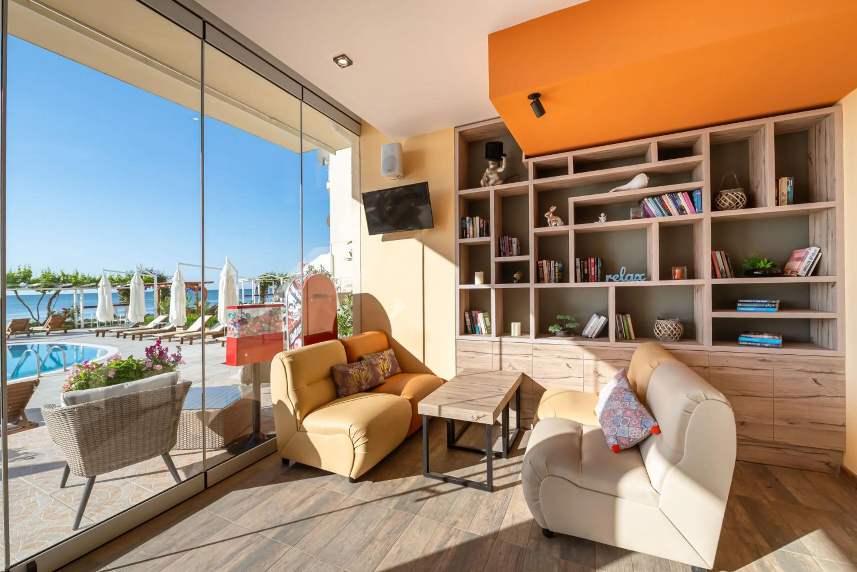 Aphrodite Beach Hotel