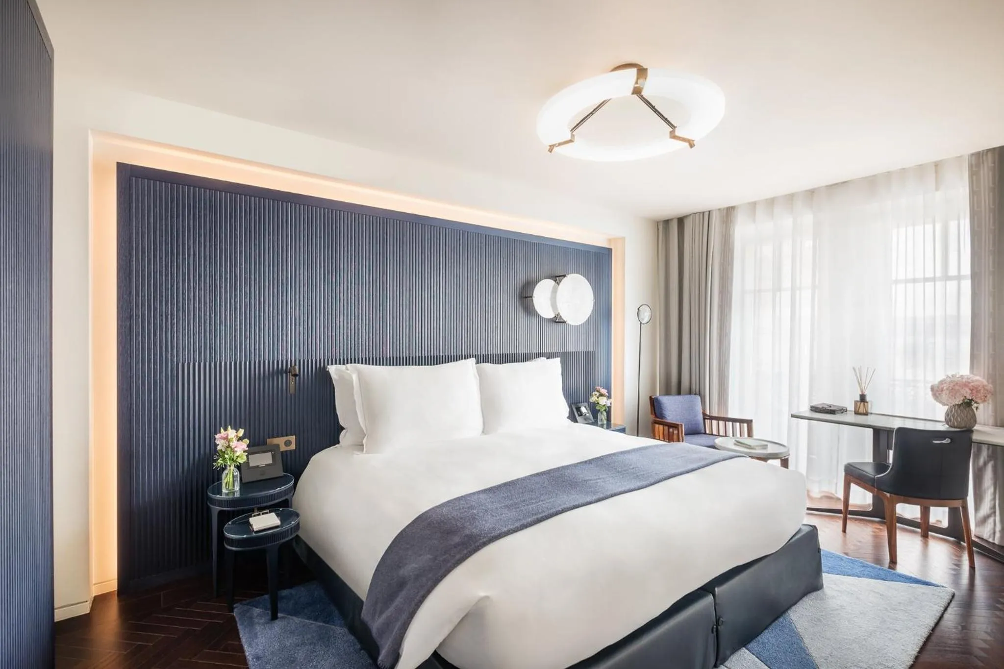 Bedroom, Bed in Mandarin Oriental Lutetia, Paris