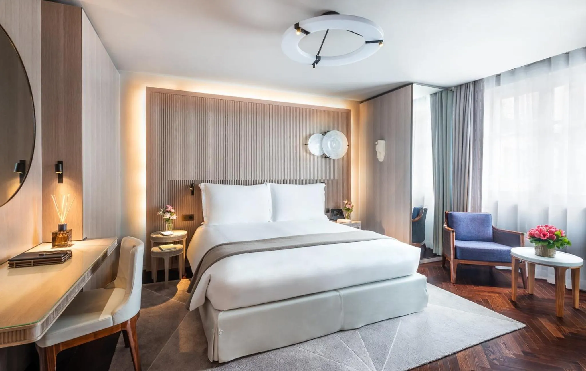 Bedroom, Bed in Mandarin Oriental Lutetia, Paris
