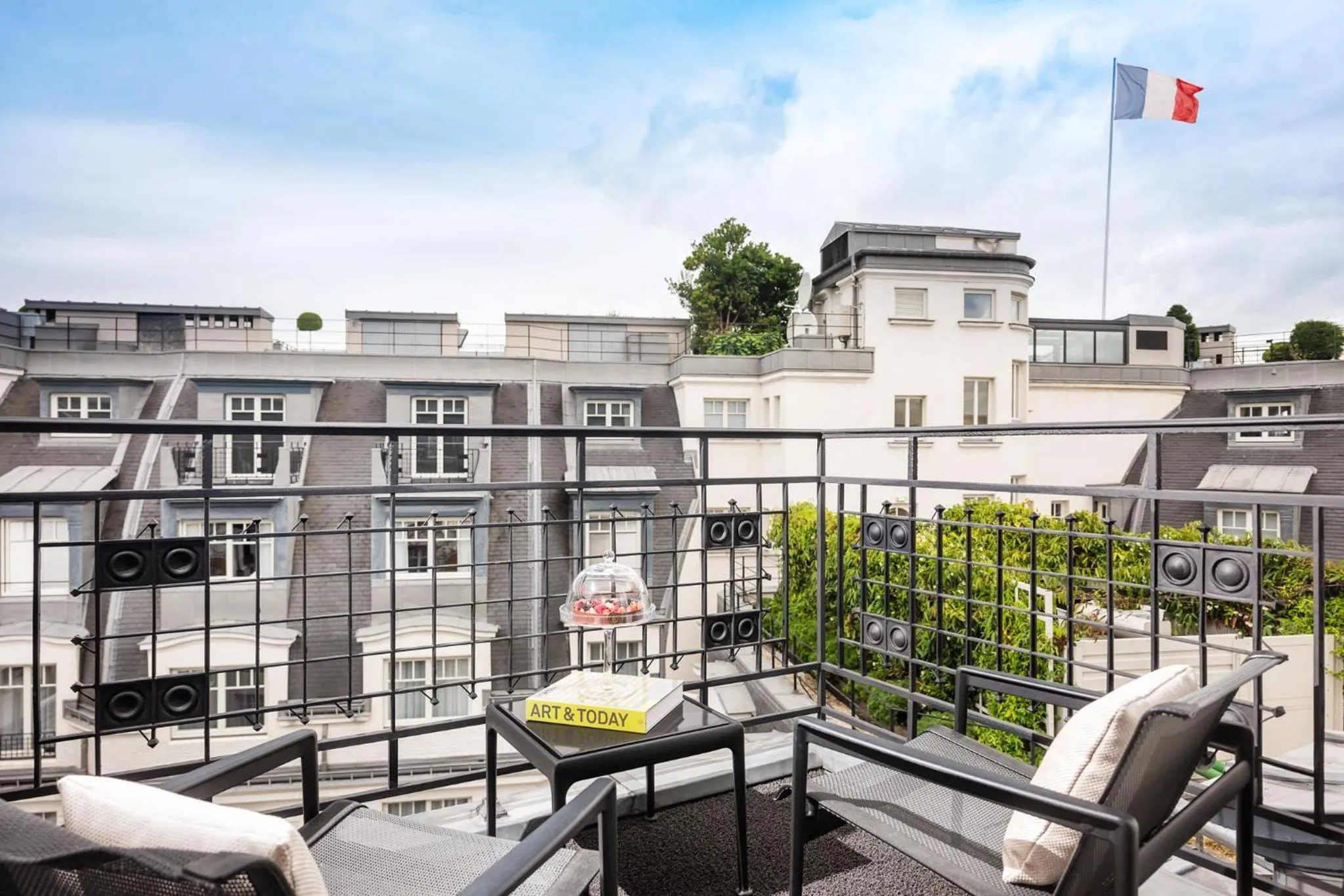 Property building in Mandarin Oriental Lutetia, Paris