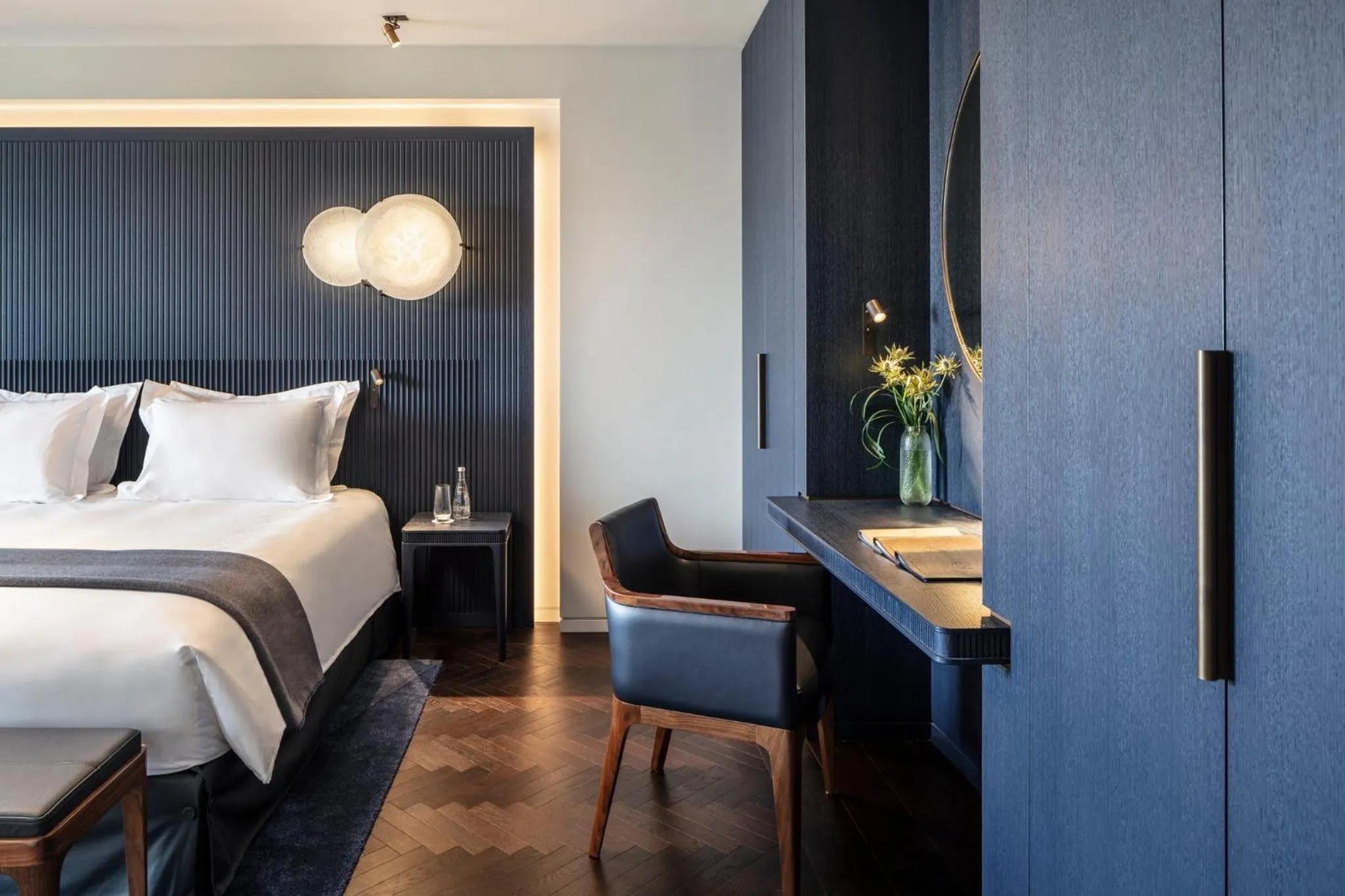 Bedroom, Bed in Mandarin Oriental Lutetia, Paris