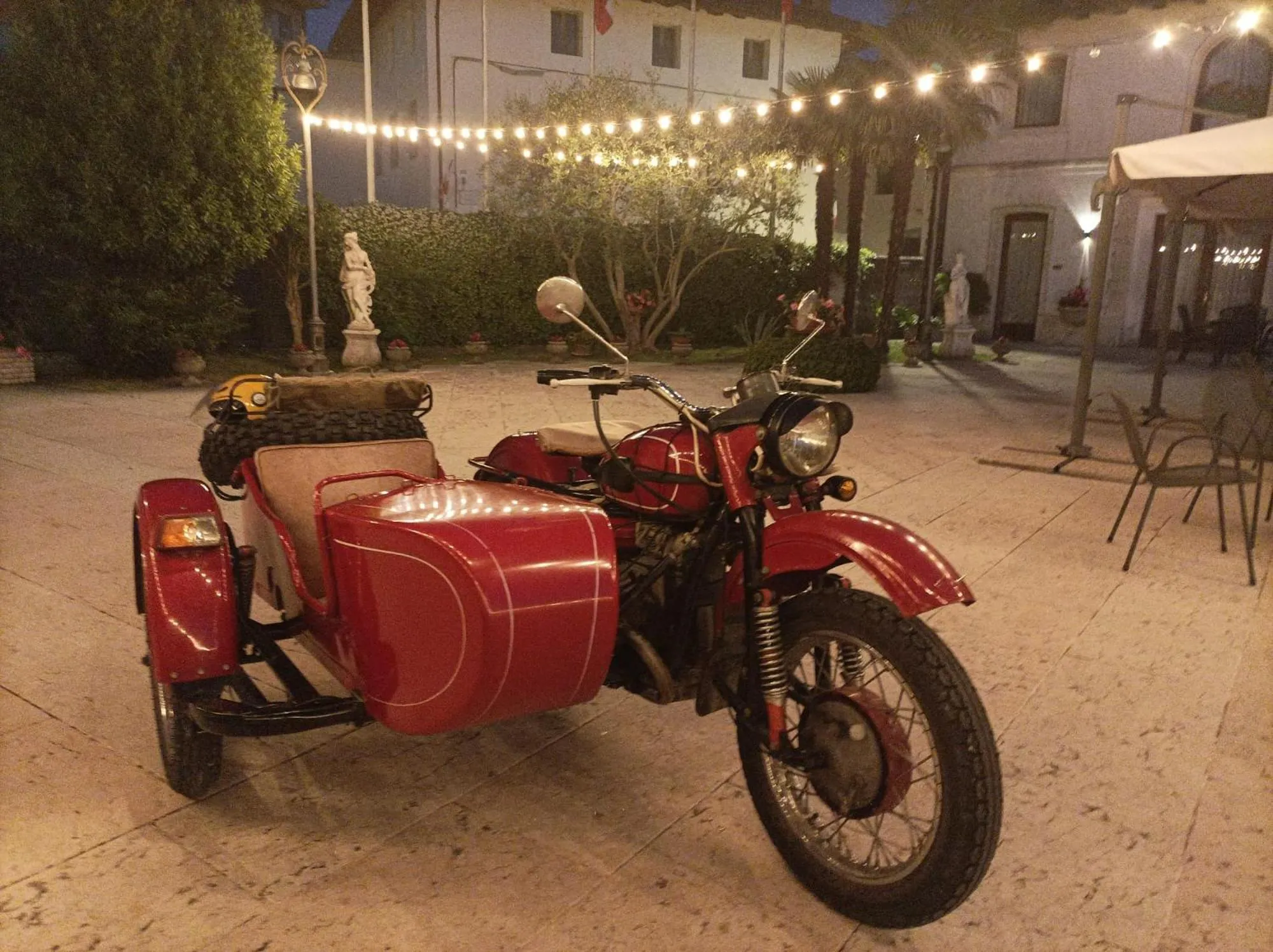 Property building in Hotel In Sylvis