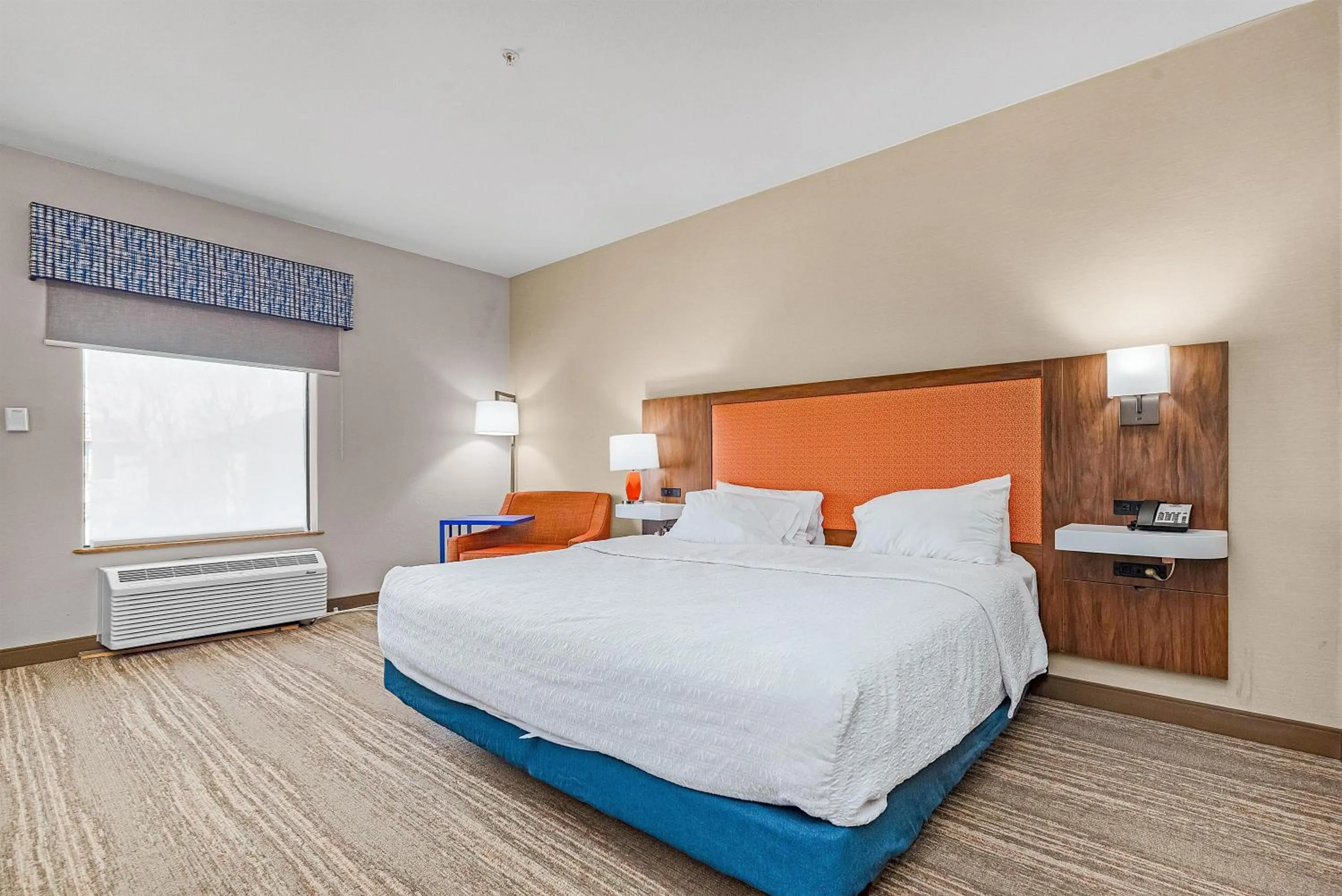 Bed in Hampton Inn & Suites New Braunfels