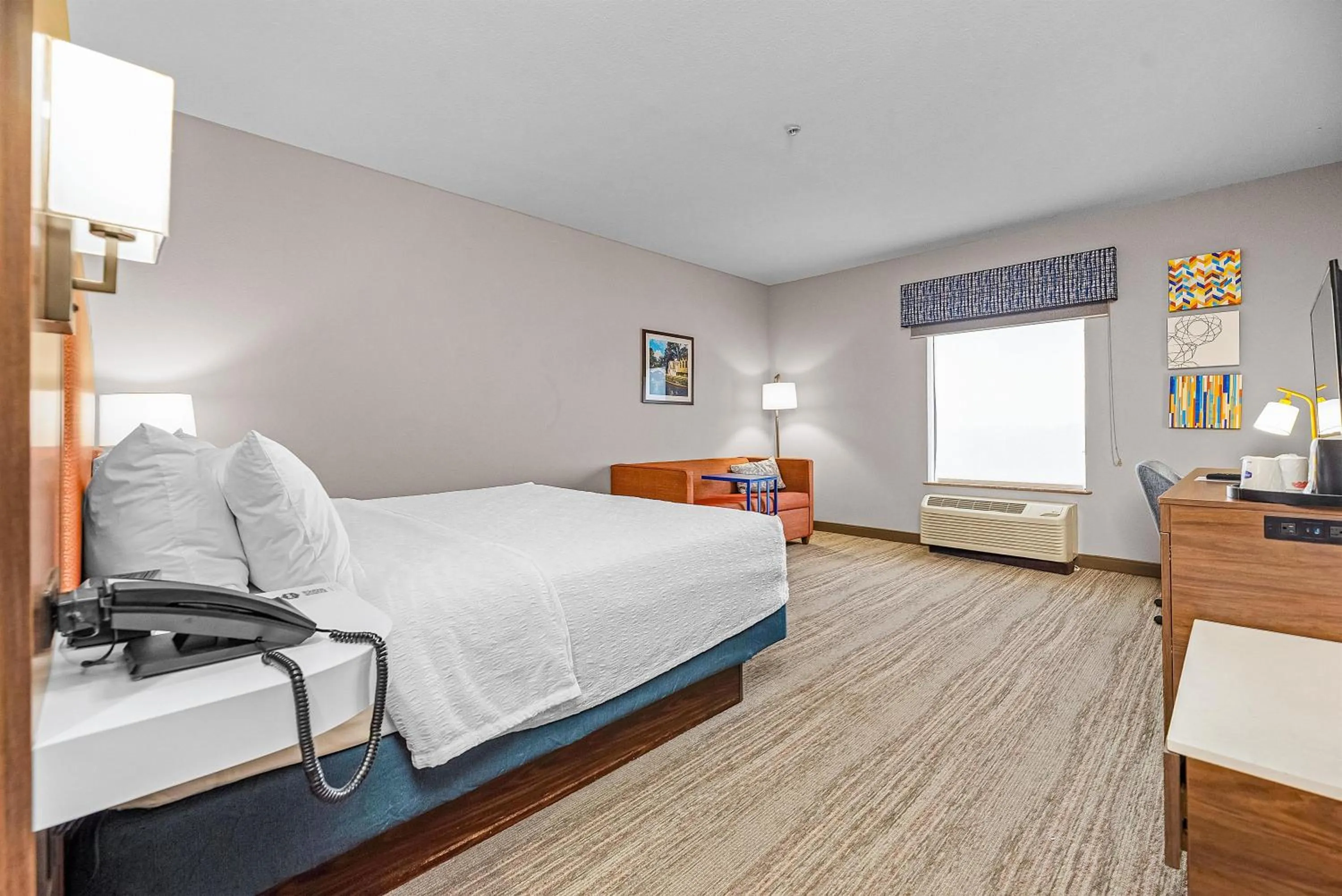 Bed in Hampton Inn & Suites New Braunfels