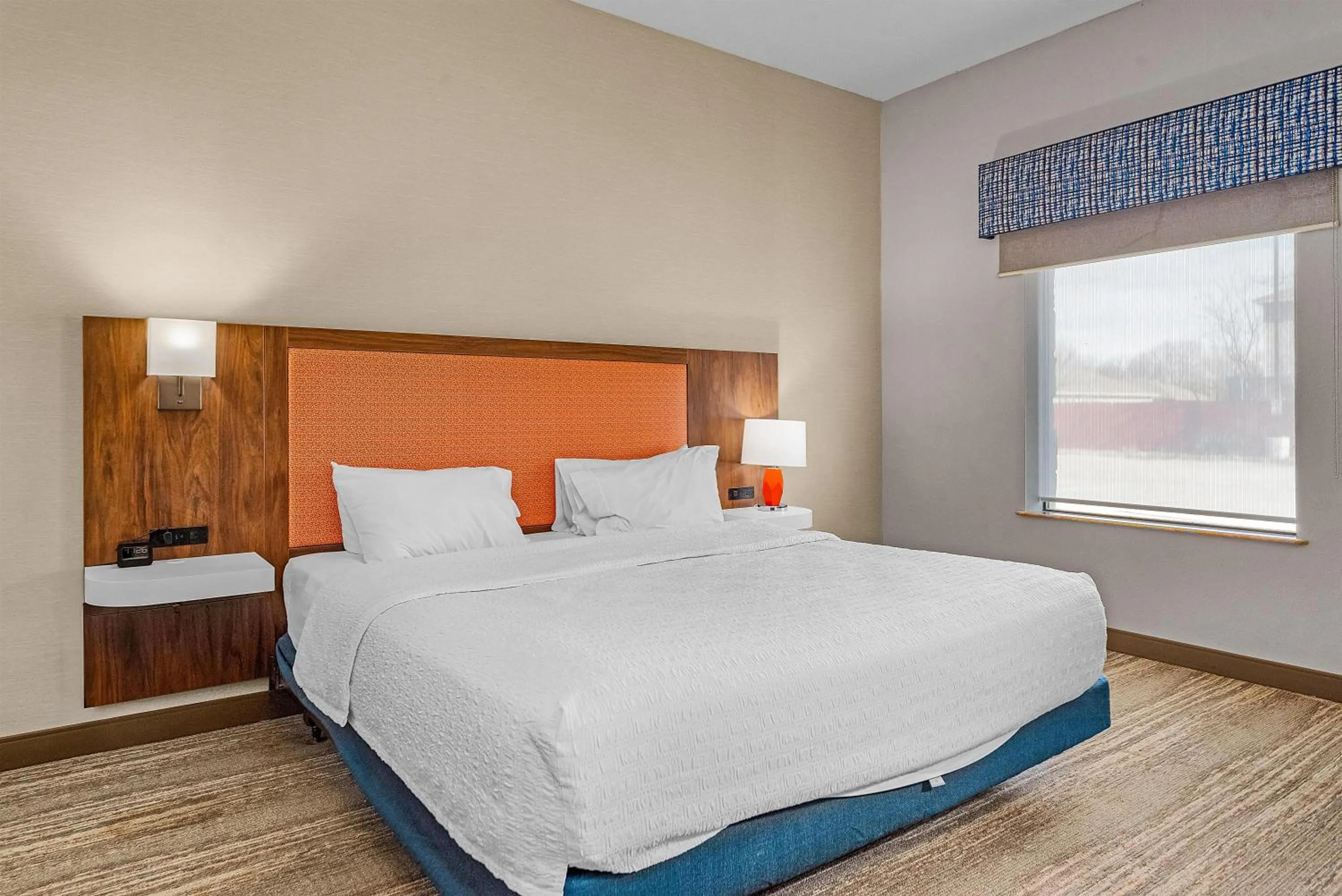 Bed in Hampton Inn & Suites New Braunfels