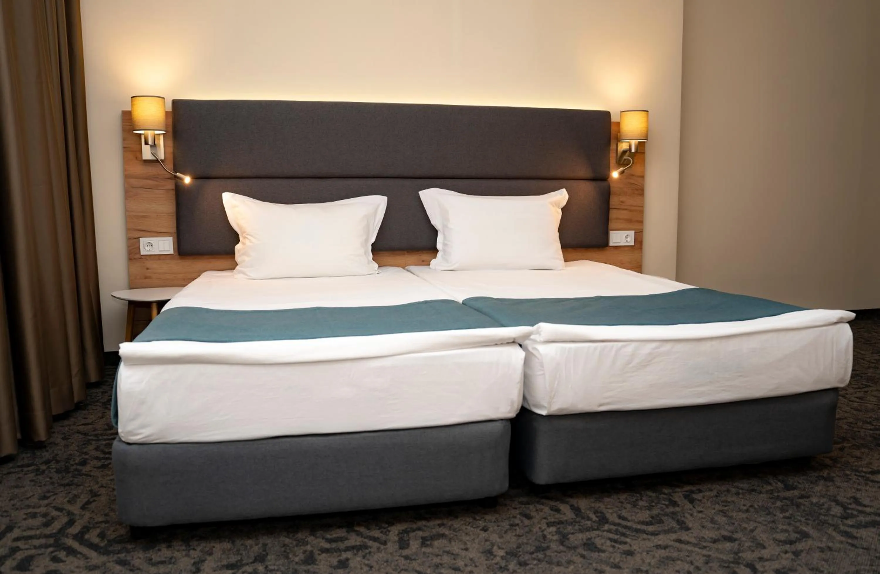 Photo of the whole room, Bed in Aqua Hotel