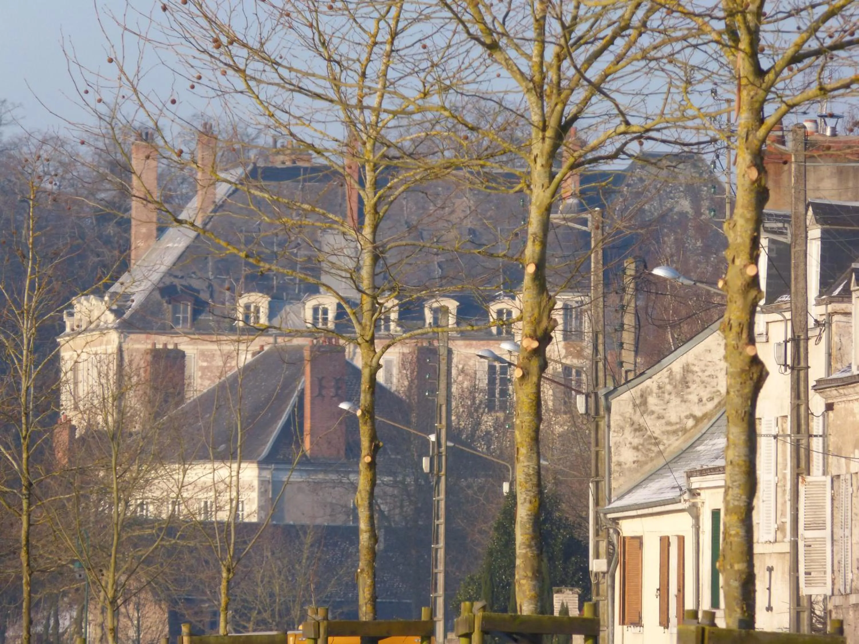 Area and facilities in Logis Hôtel Le Relais Louis XI