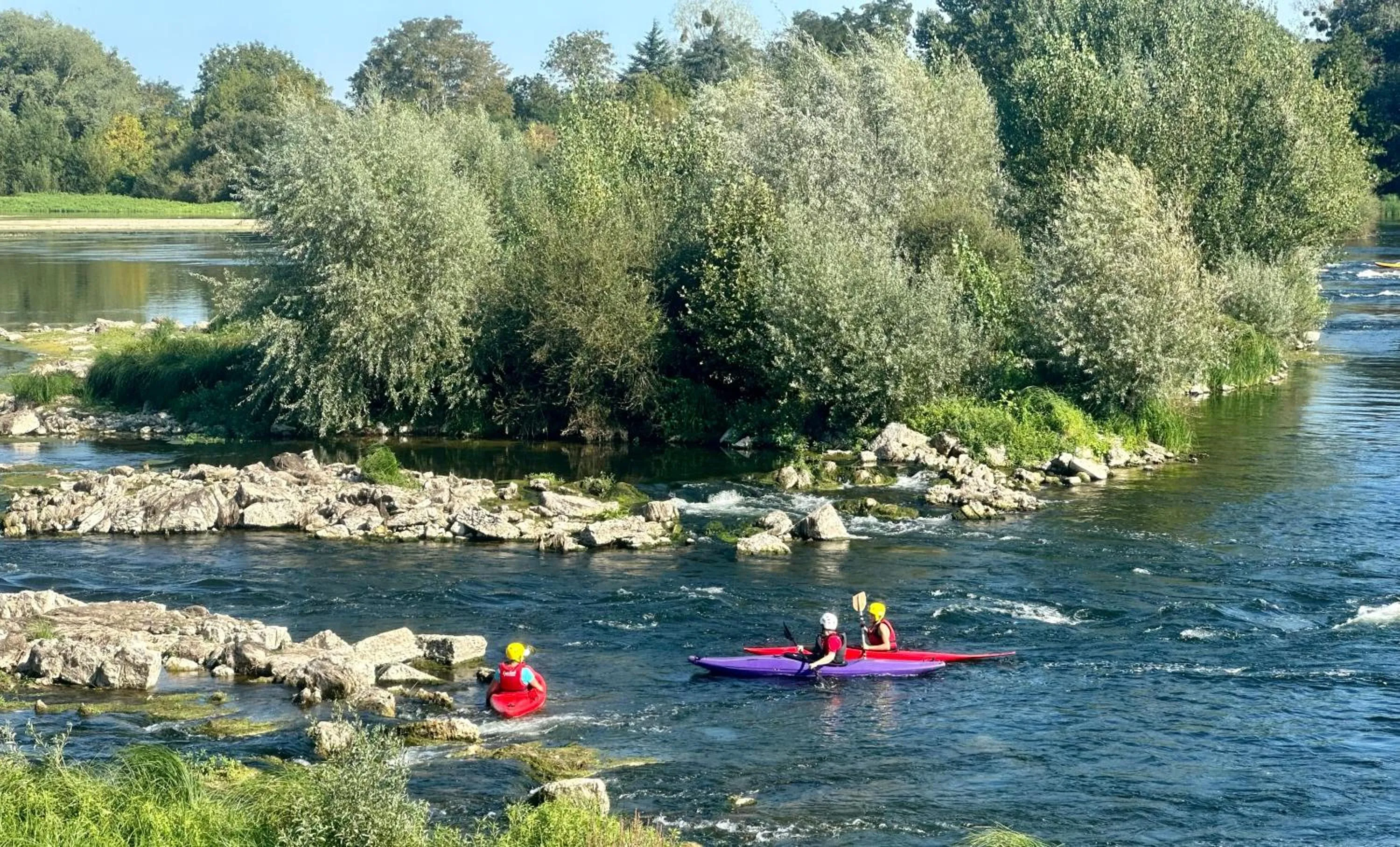 Canoeing in Logis Hôtel Le Relais Louis XI
