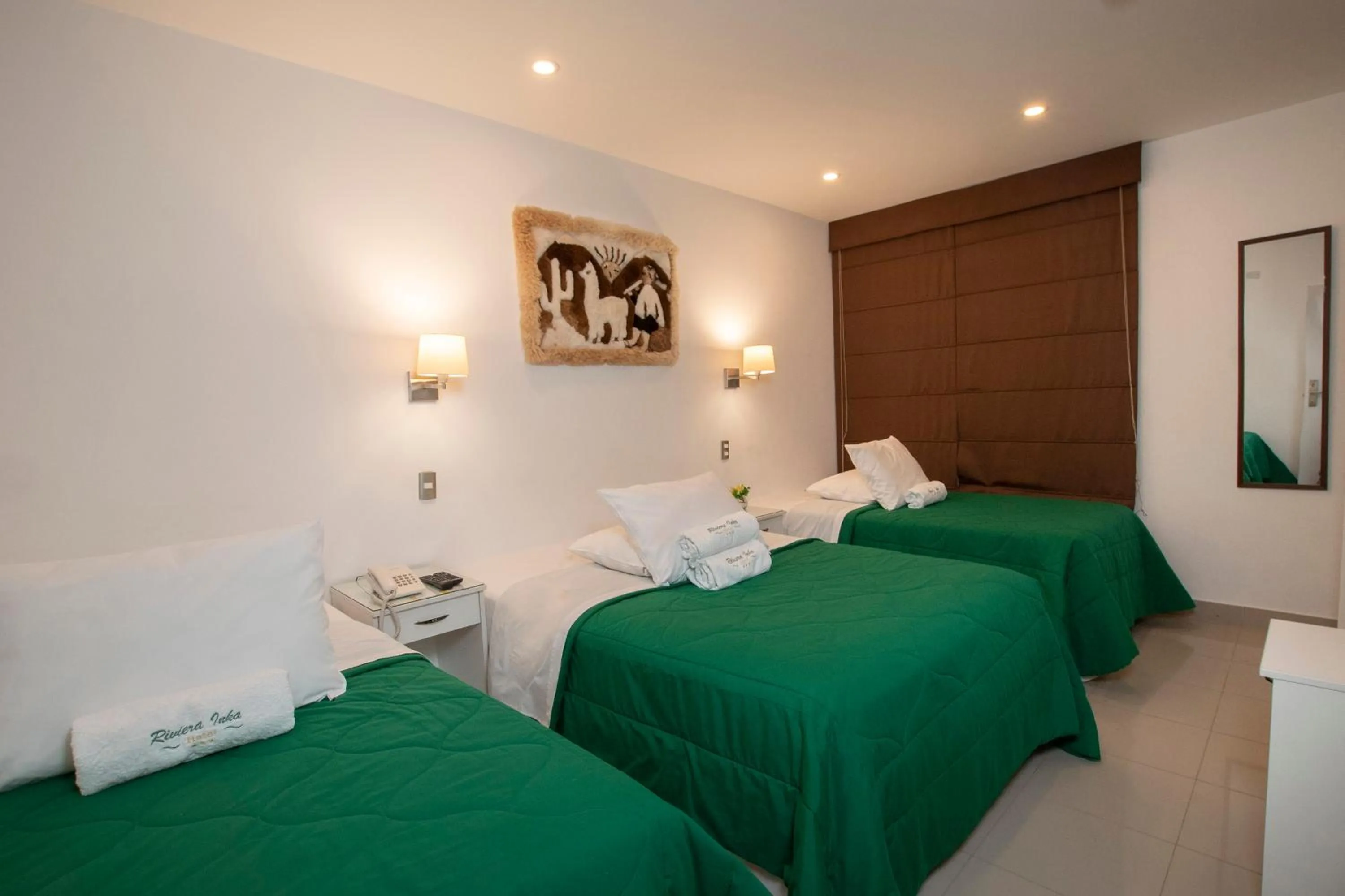 Bathroom, Bed in Hotel Riviera Inka Paracas