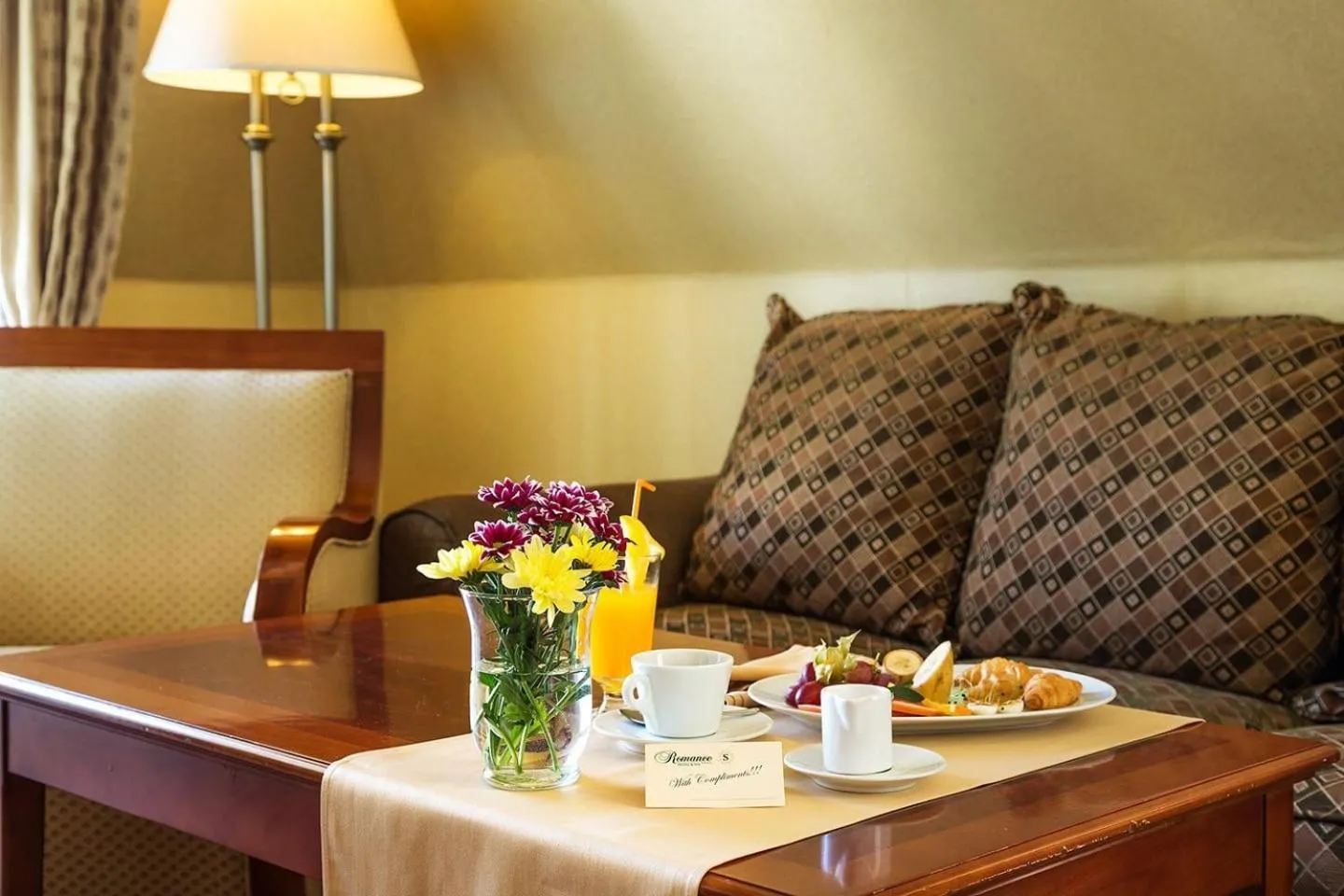 Romance Hotel and Family Suites