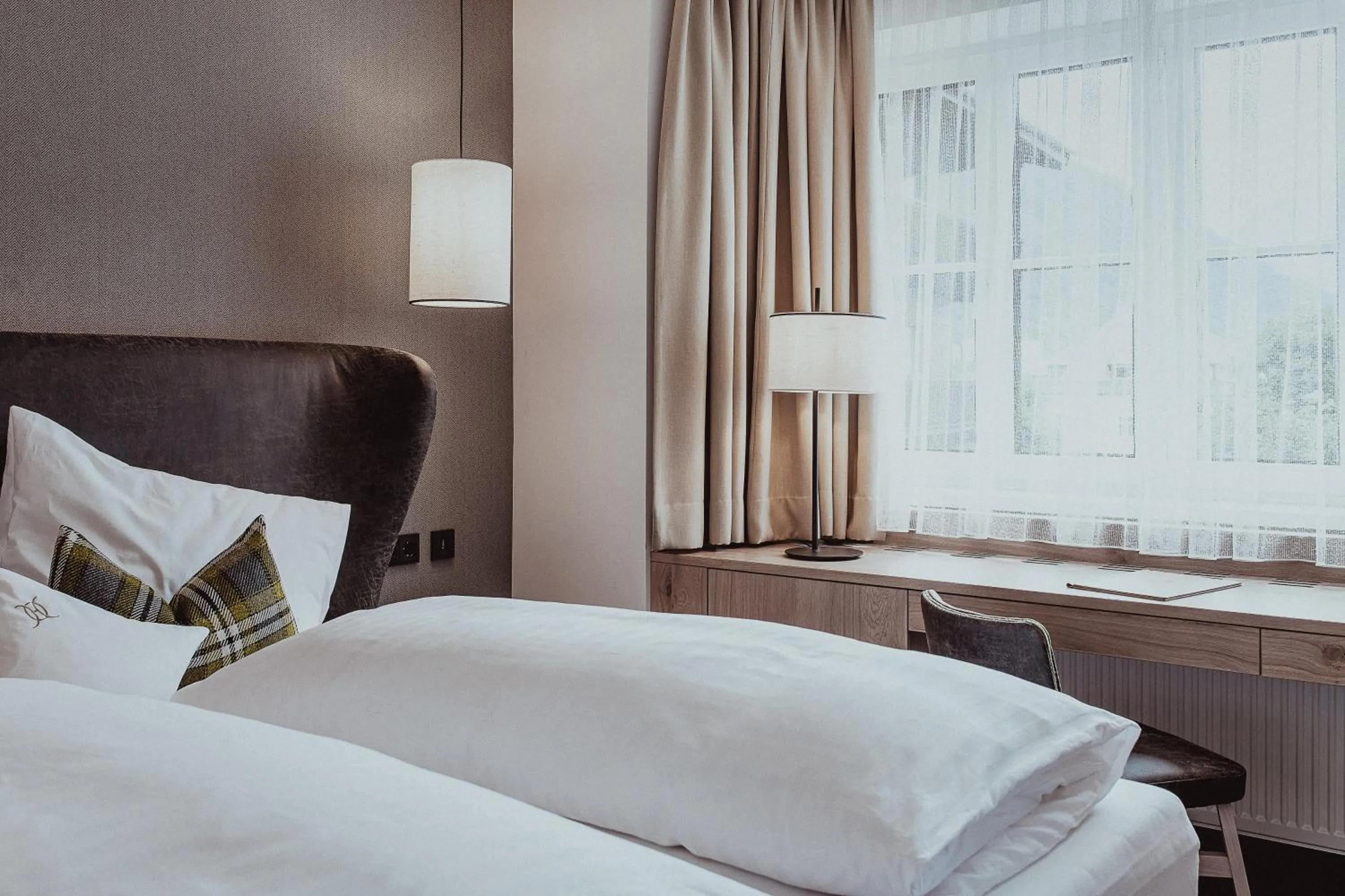 Bed in Österreichischer Hof-im Bademantel direkt in die Alpentherme