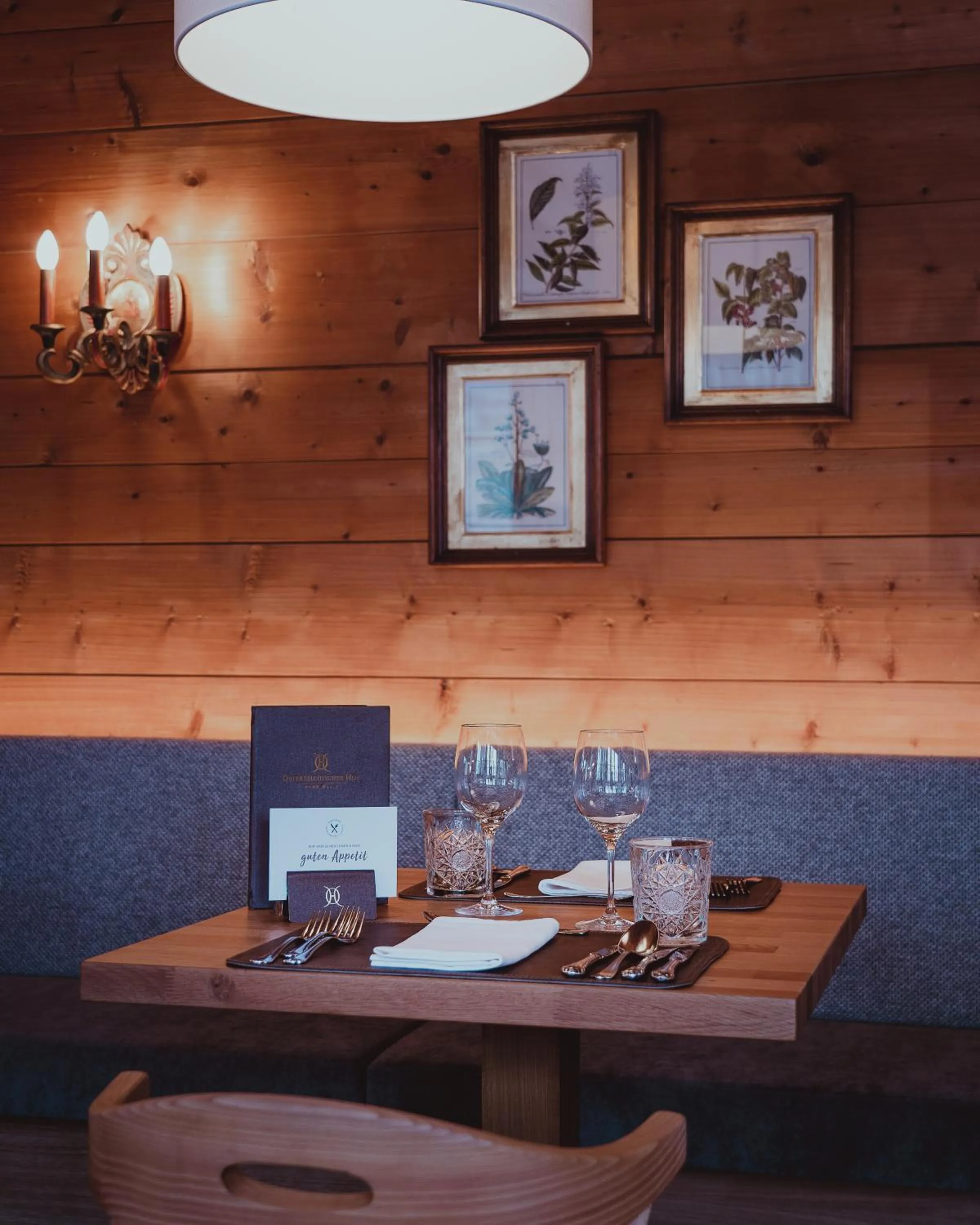 Restaurant/places to eat in Österreichischer Hof-im Bademantel direkt in die Alpentherme