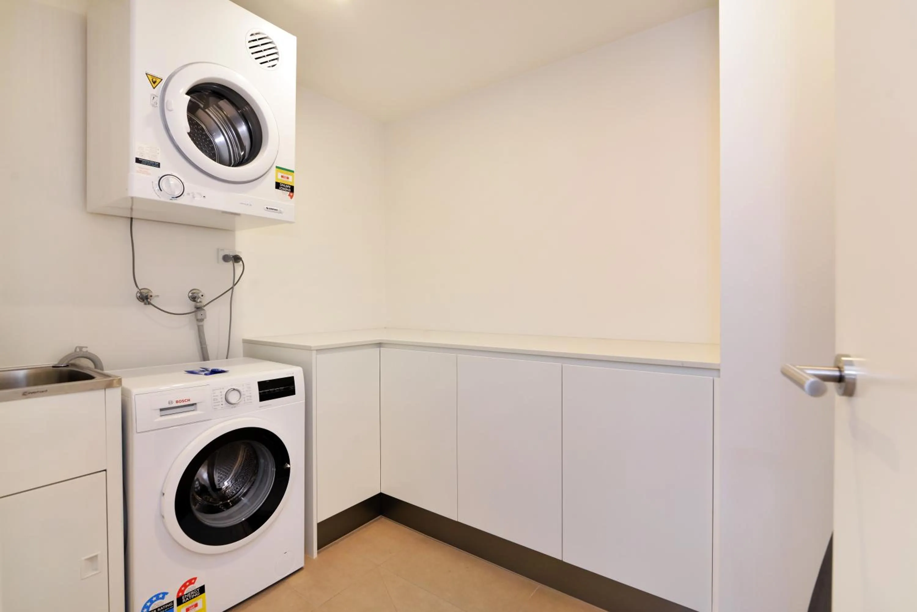 laundry in Ruby Gold Coast by CLLIX