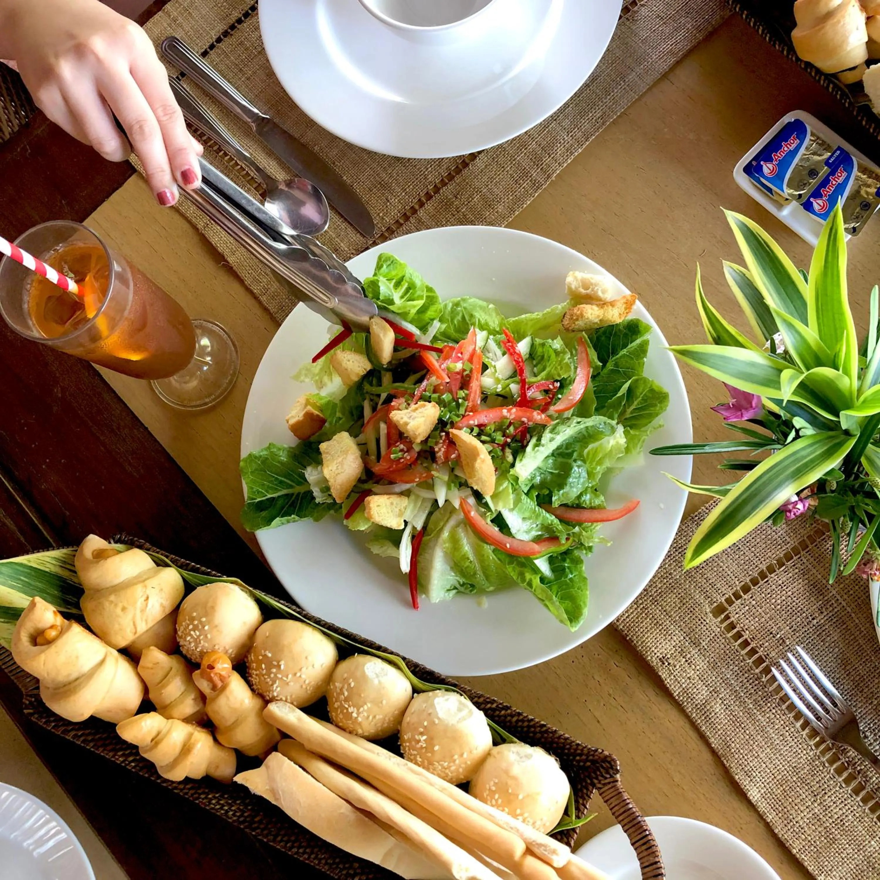 Restaurant/places to eat in Fridays Puerto Galera