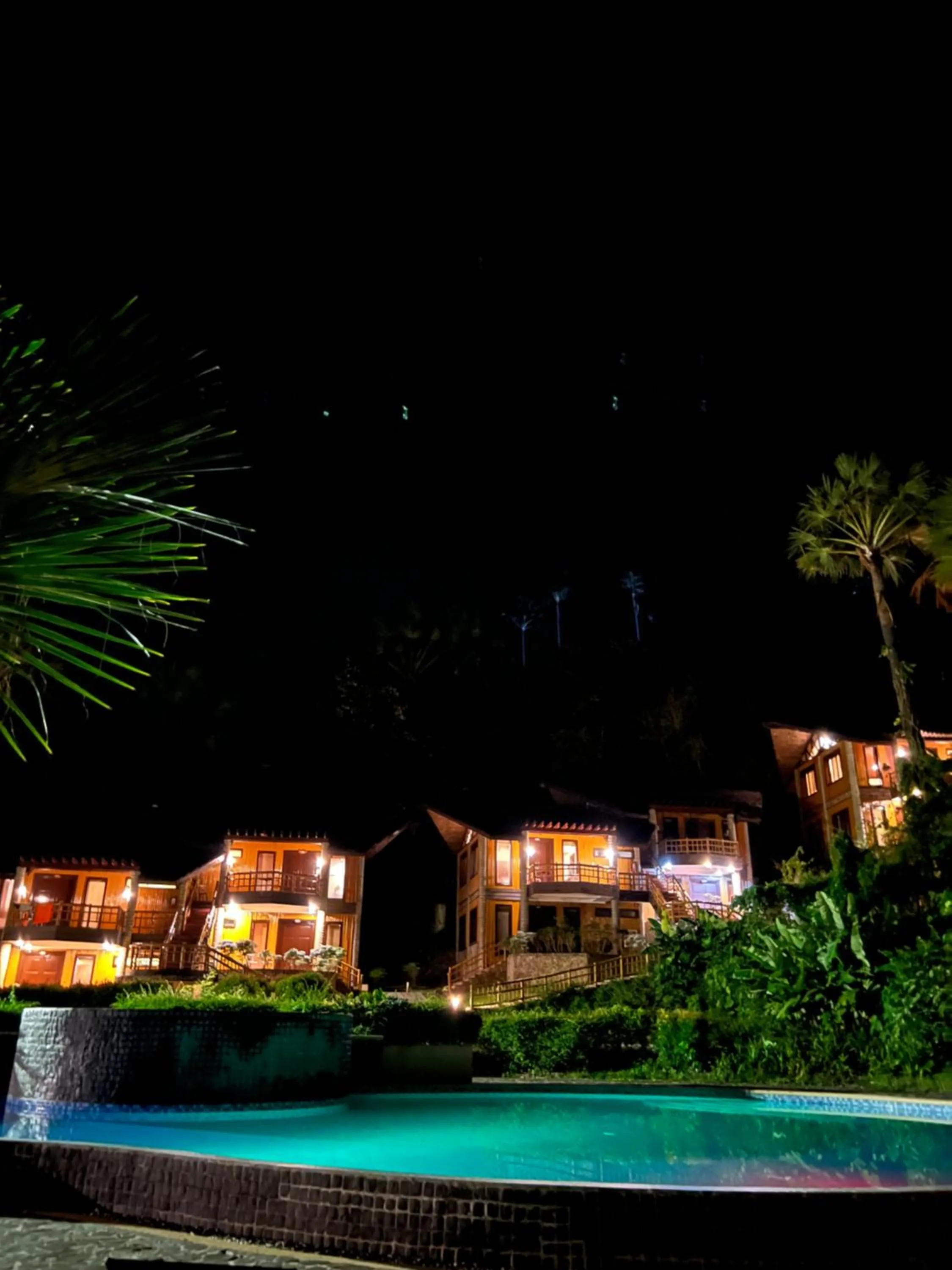 Property building in Fridays Puerto Galera