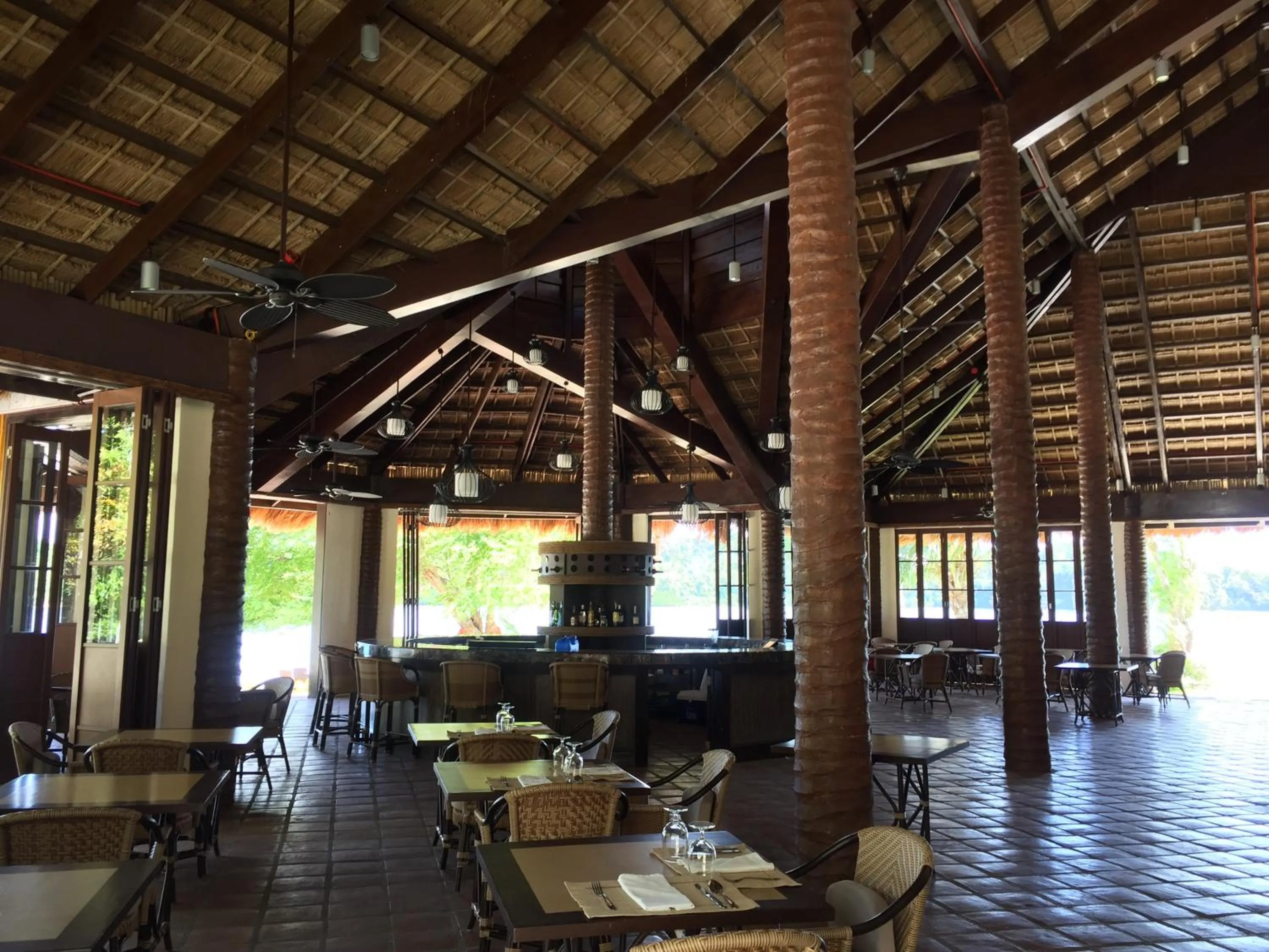 Restaurant/places to eat in Fridays Puerto Galera