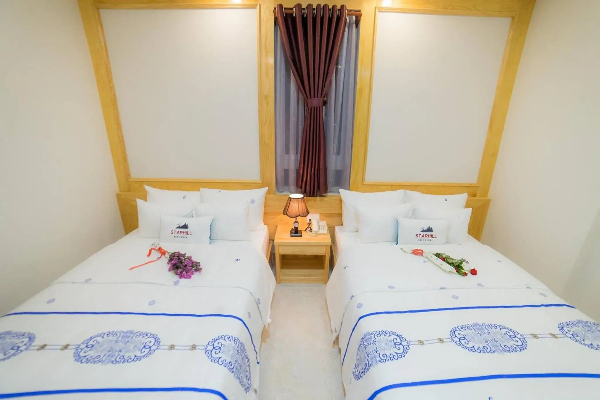 Quadruple Room with Mountain View in Starhill Hotel Quadruple Room with Mountain View in Starhill Hotel