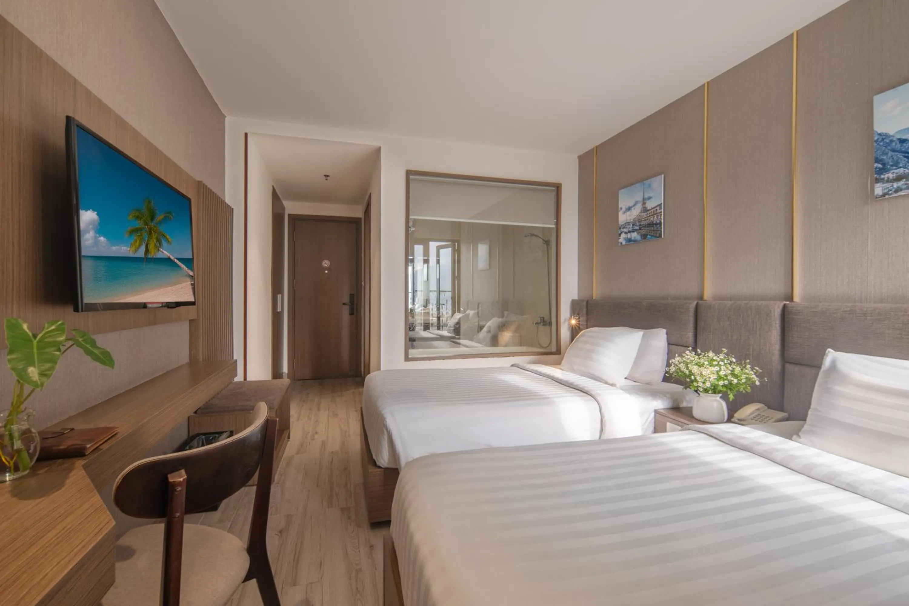 Photo of the whole room, Bed in Sochi Hotel