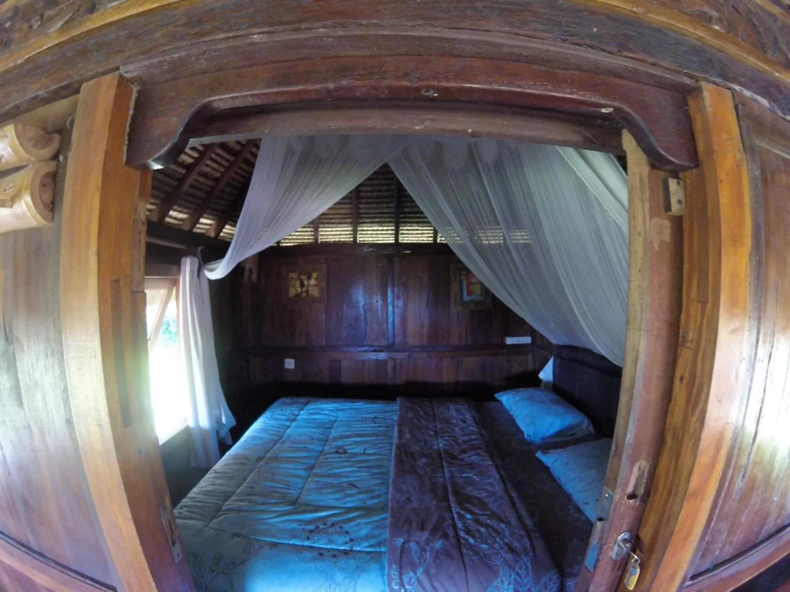 Bed in Rinjani Mountain Garden