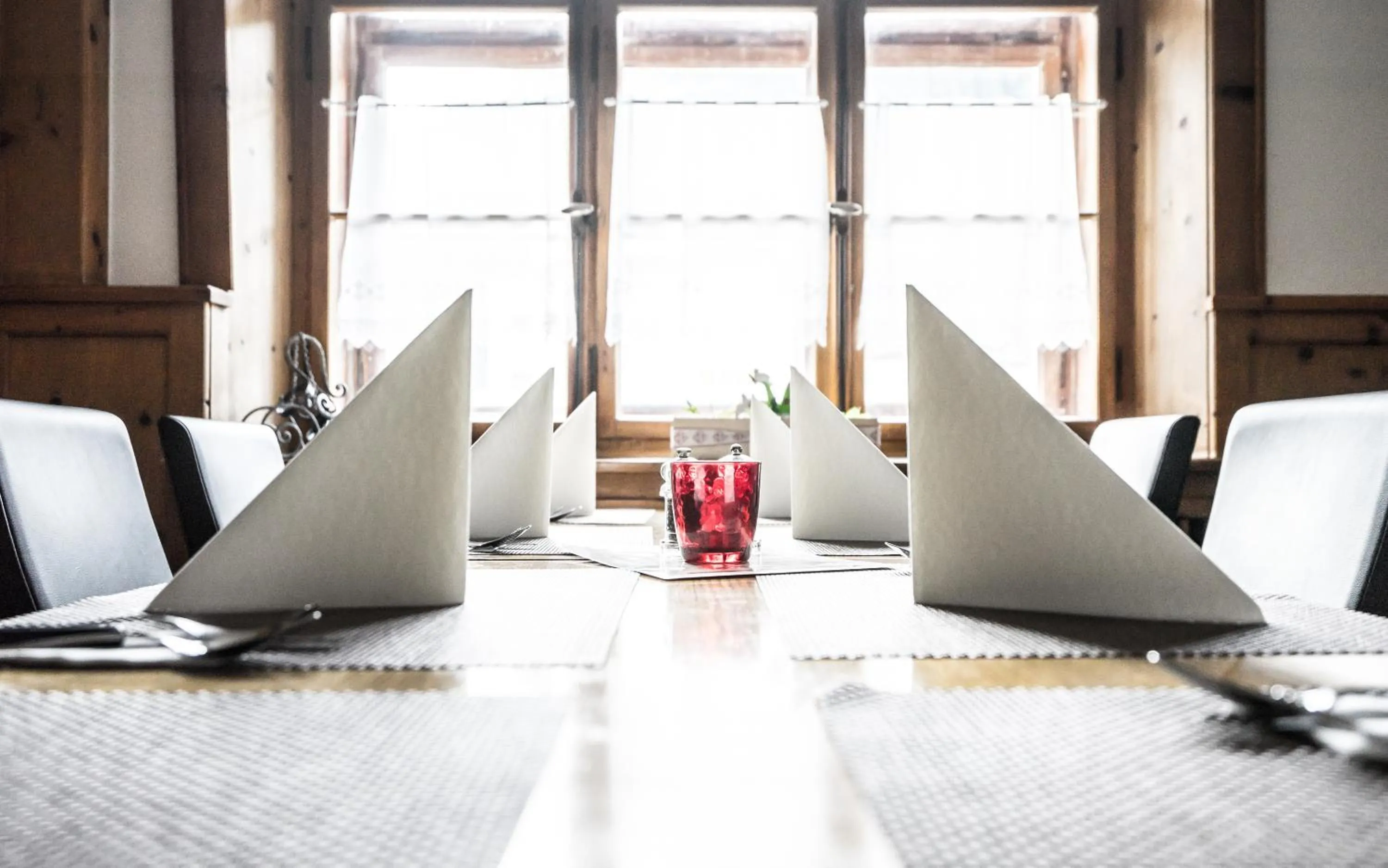 Restaurant/places to eat in Hotel Ochsen by Mountain Hotels