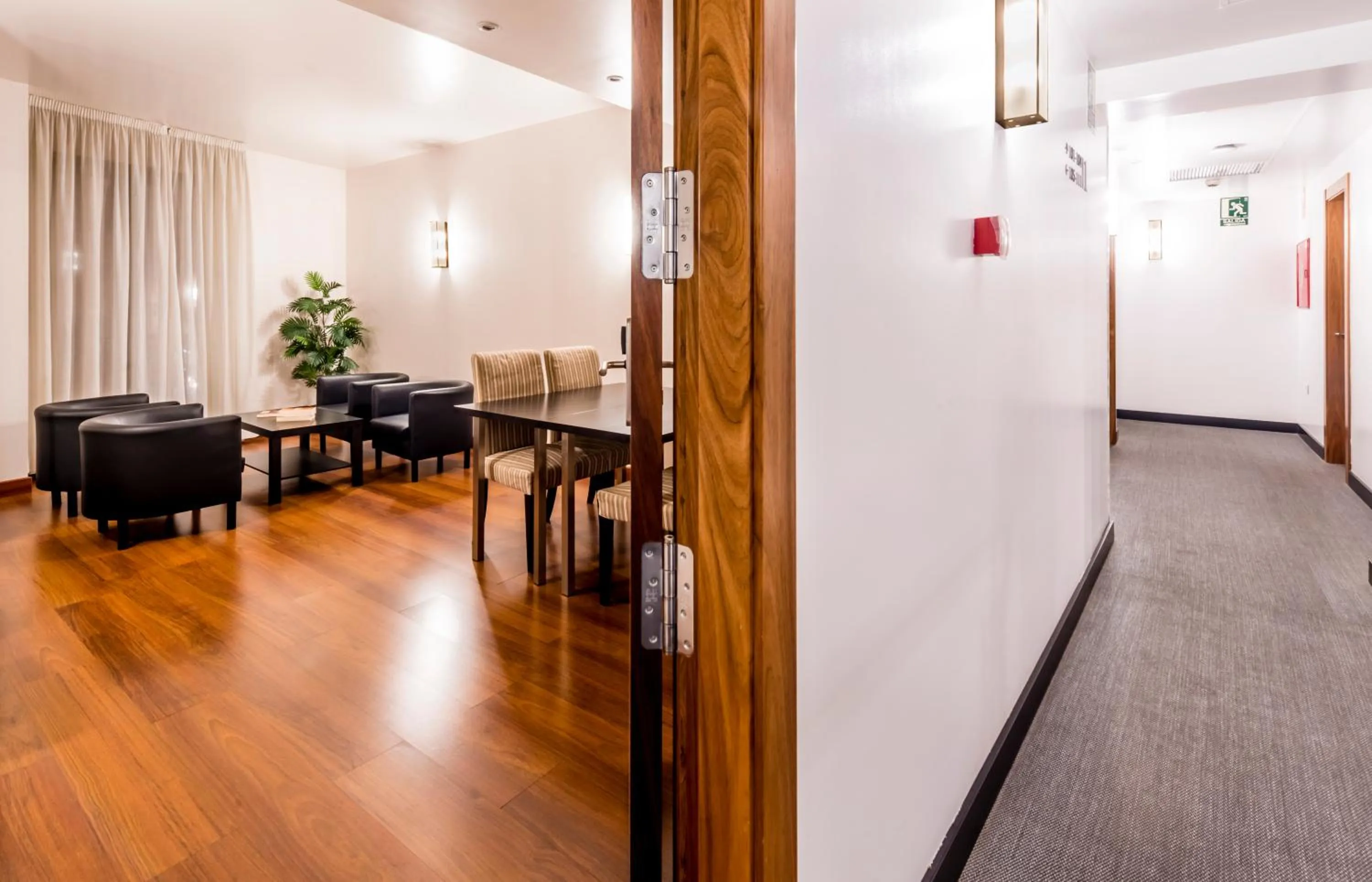 Seating area in Monjas del Carmen Hotel