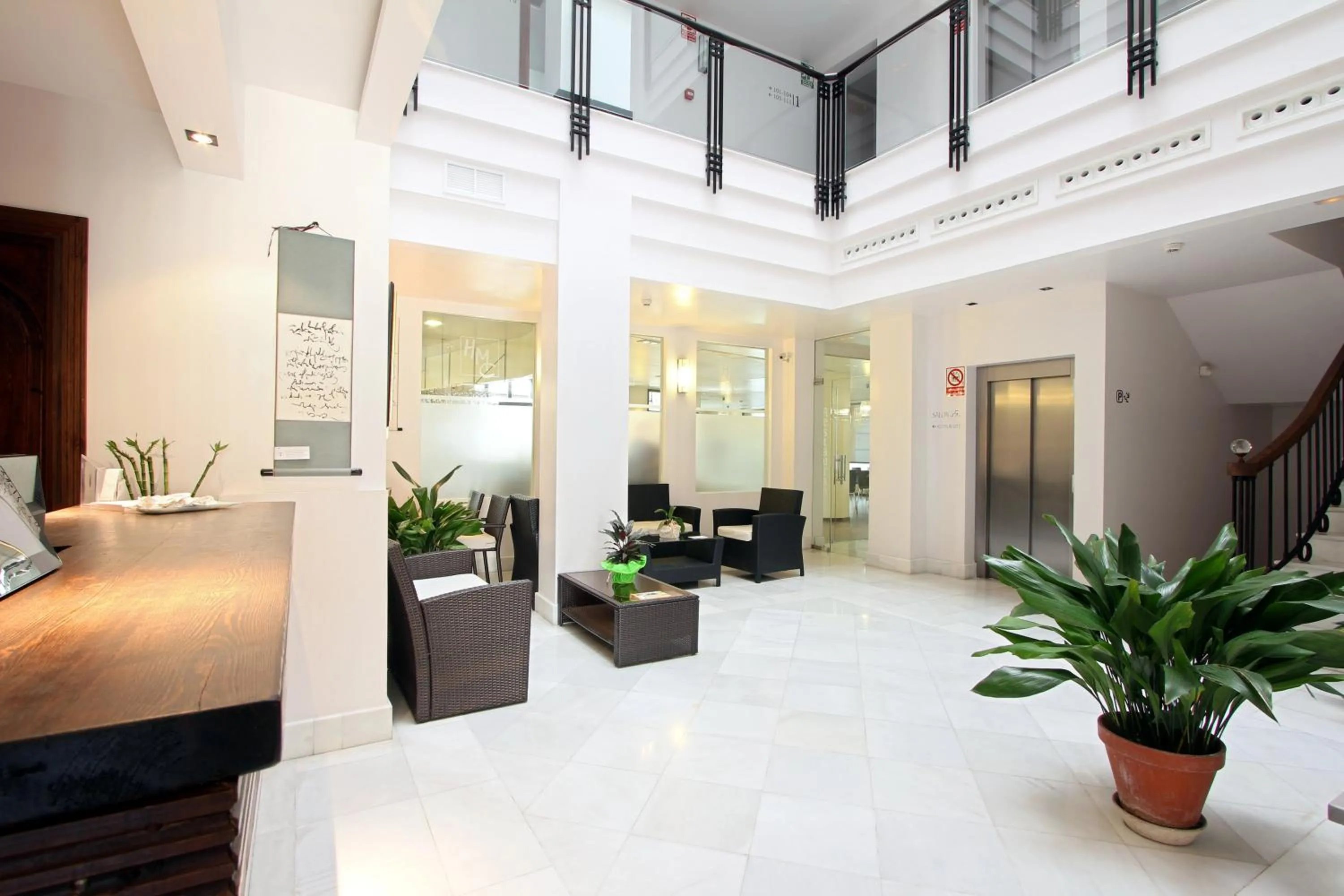 Lobby or reception in Monjas del Carmen Hotel