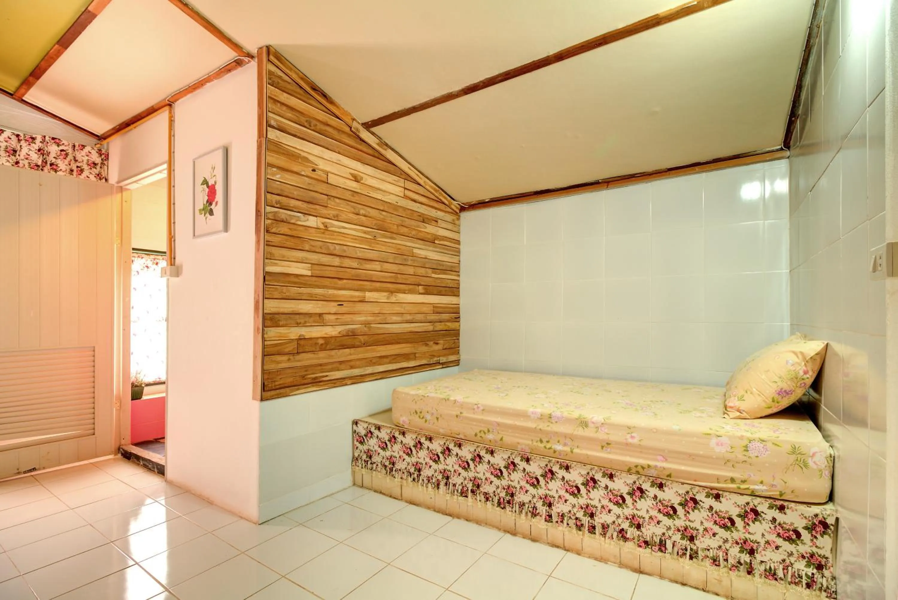 Bedroom, Bed in Rosemary House