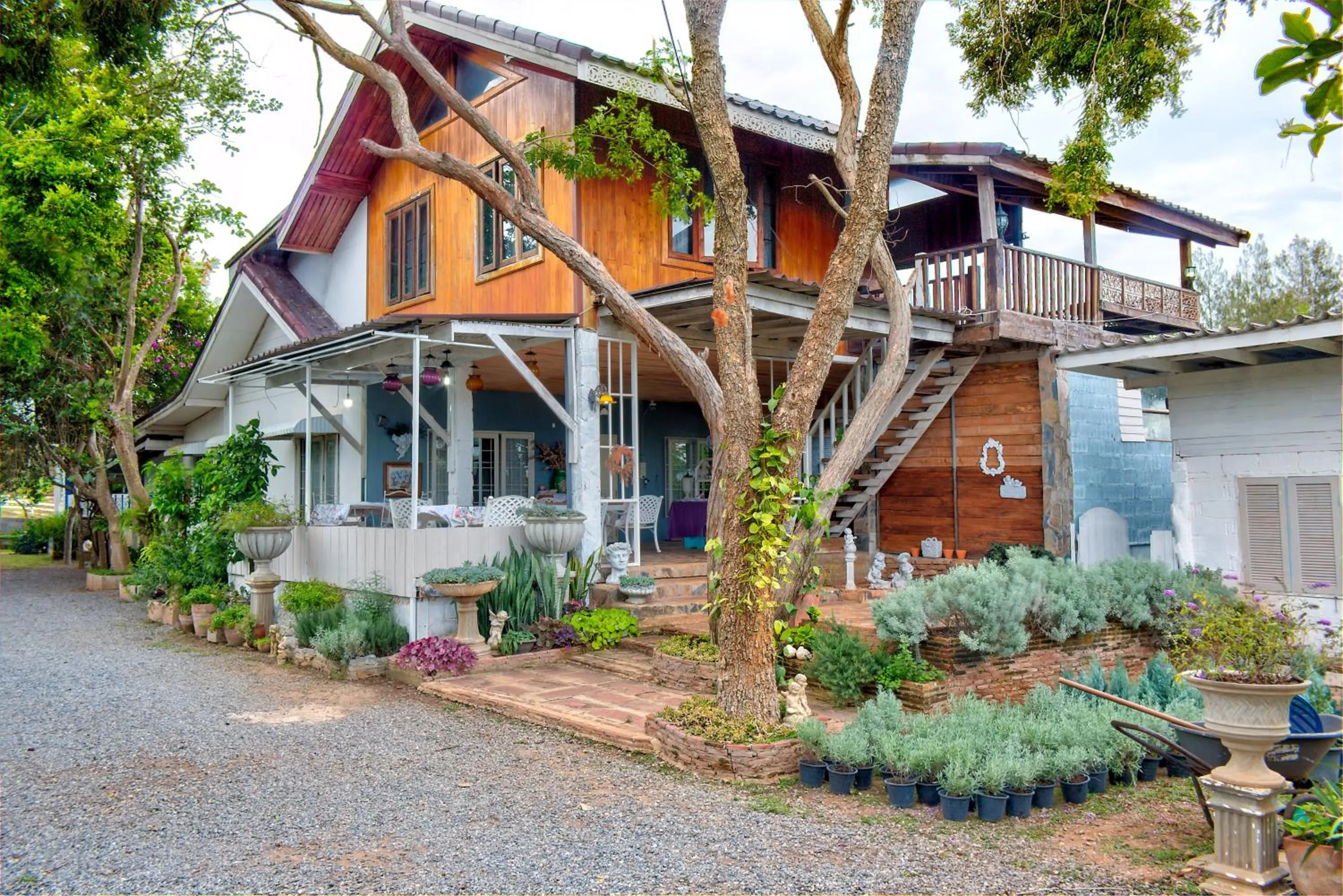 Facade/entrance in Rosemary House