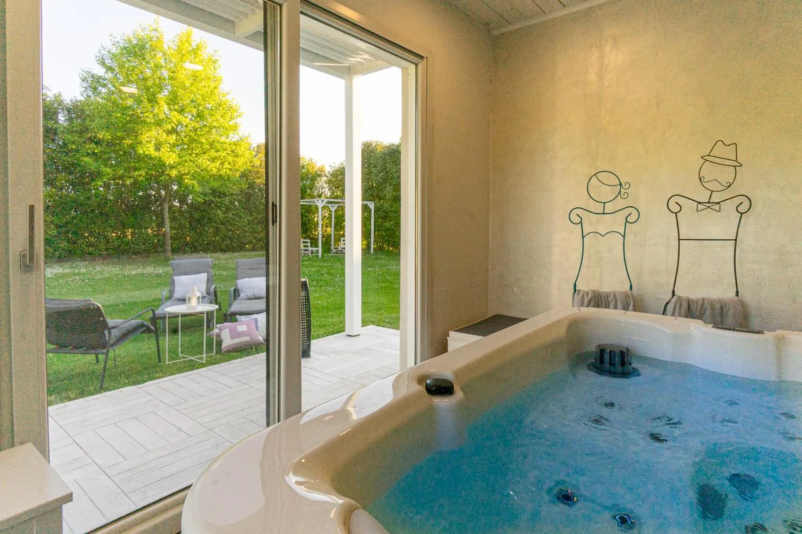 Hot Tub in Il Giardino Di Rebecca