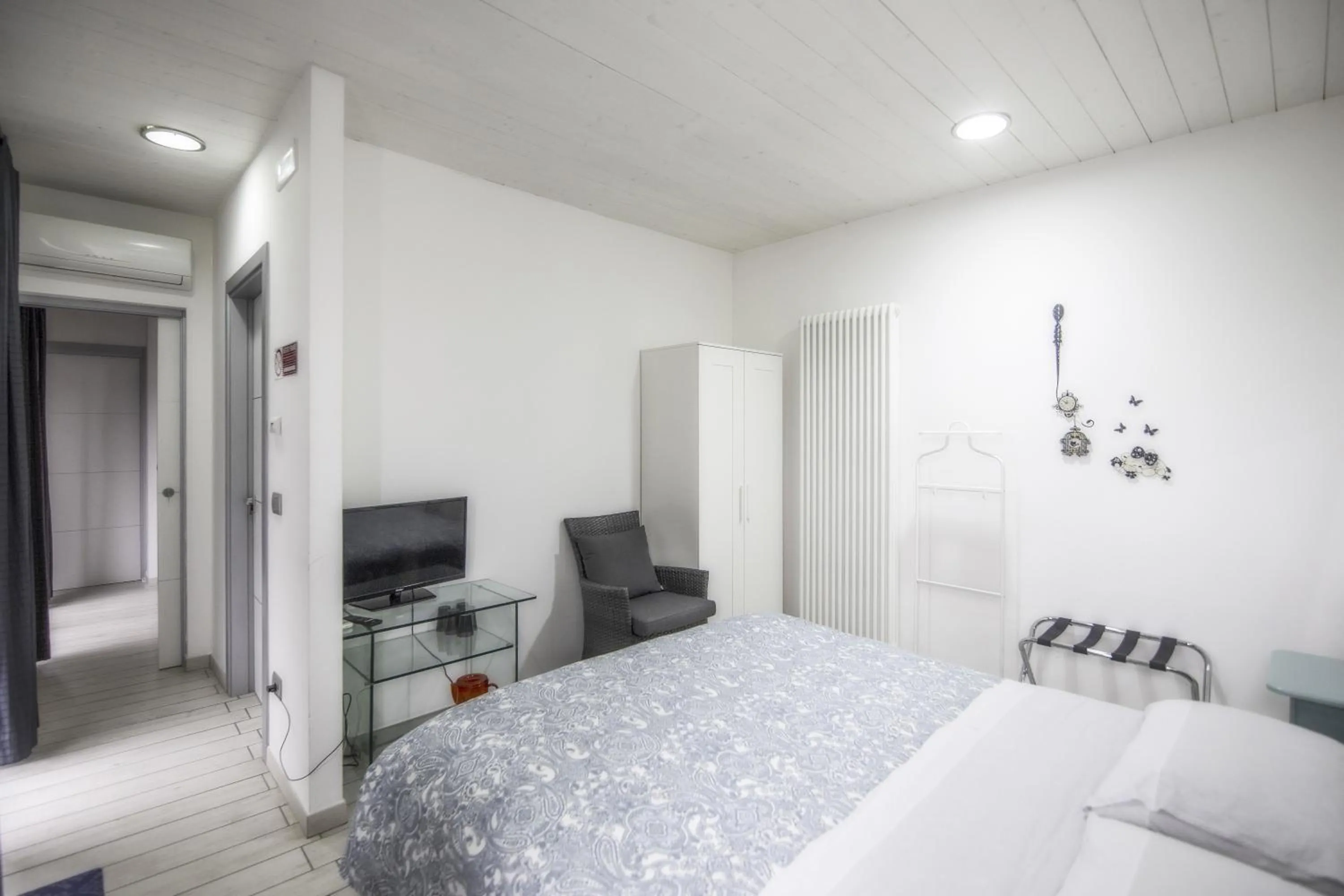 Photo of the whole room, Bed in Il Giardino Di Rebecca