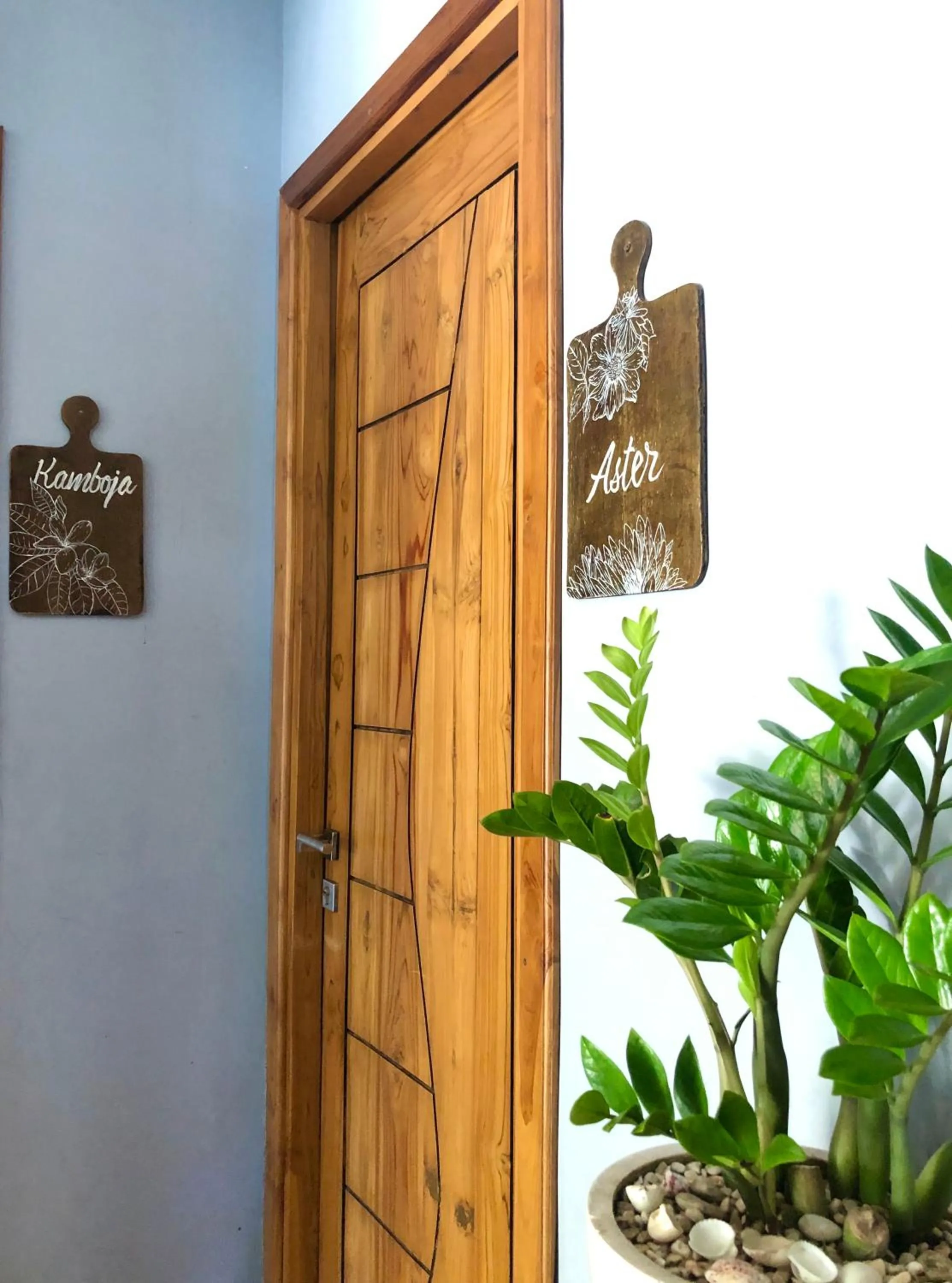 Property logo or sign in Wae Molas Hotel