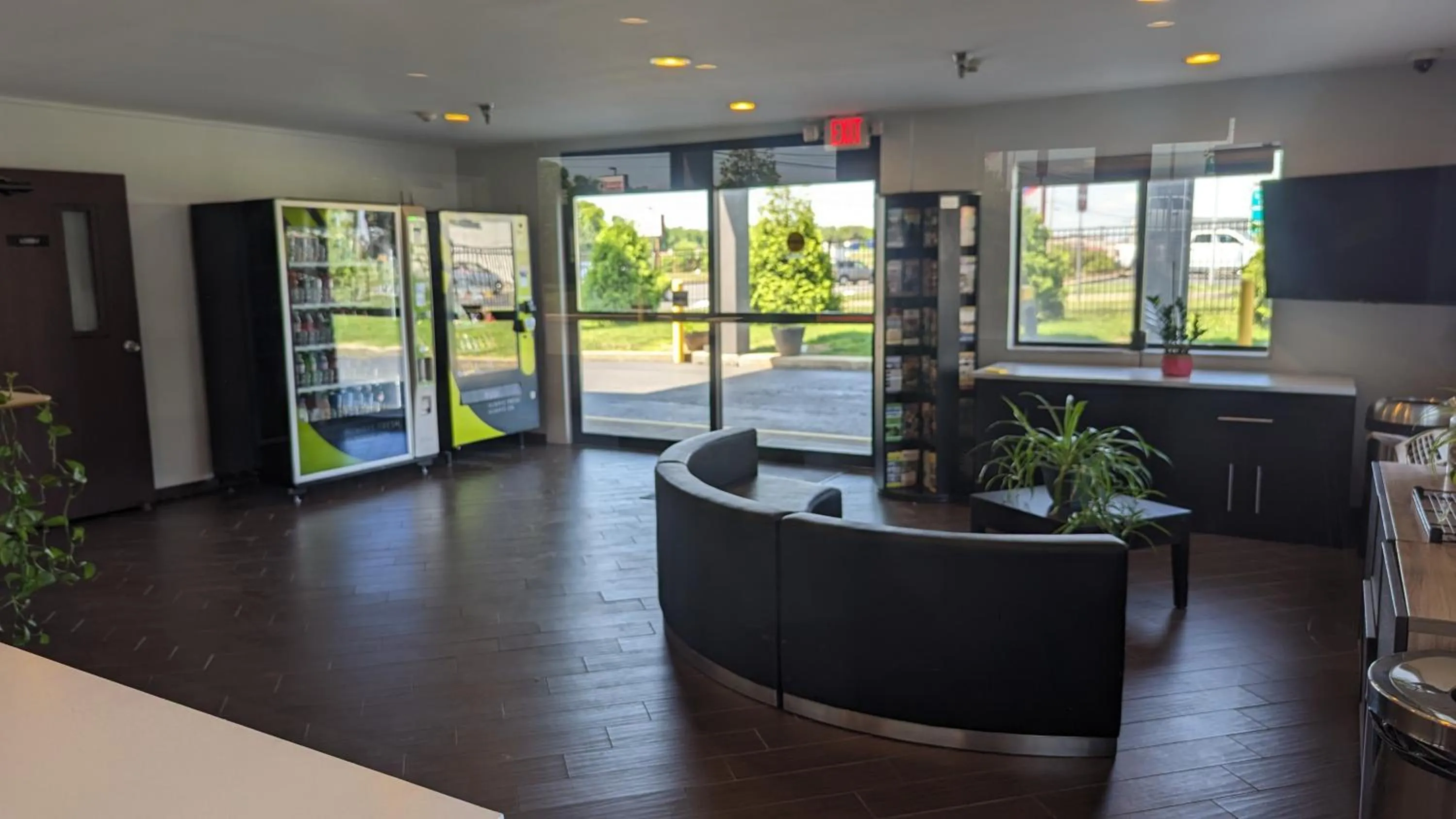 Lobby or reception in Motel 6 Lancaster