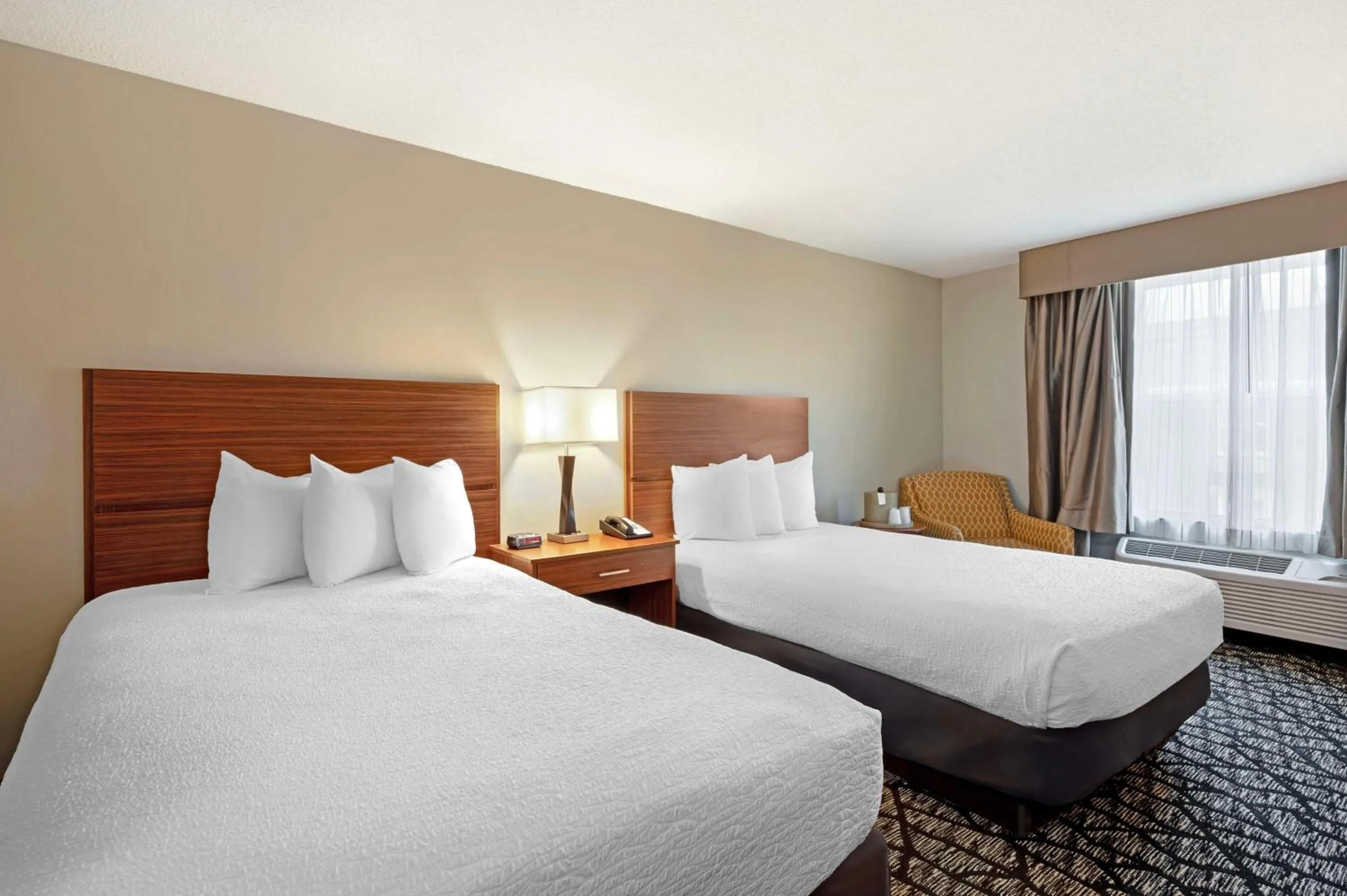 Bedroom, Bed in Best Western Westminster Hotel